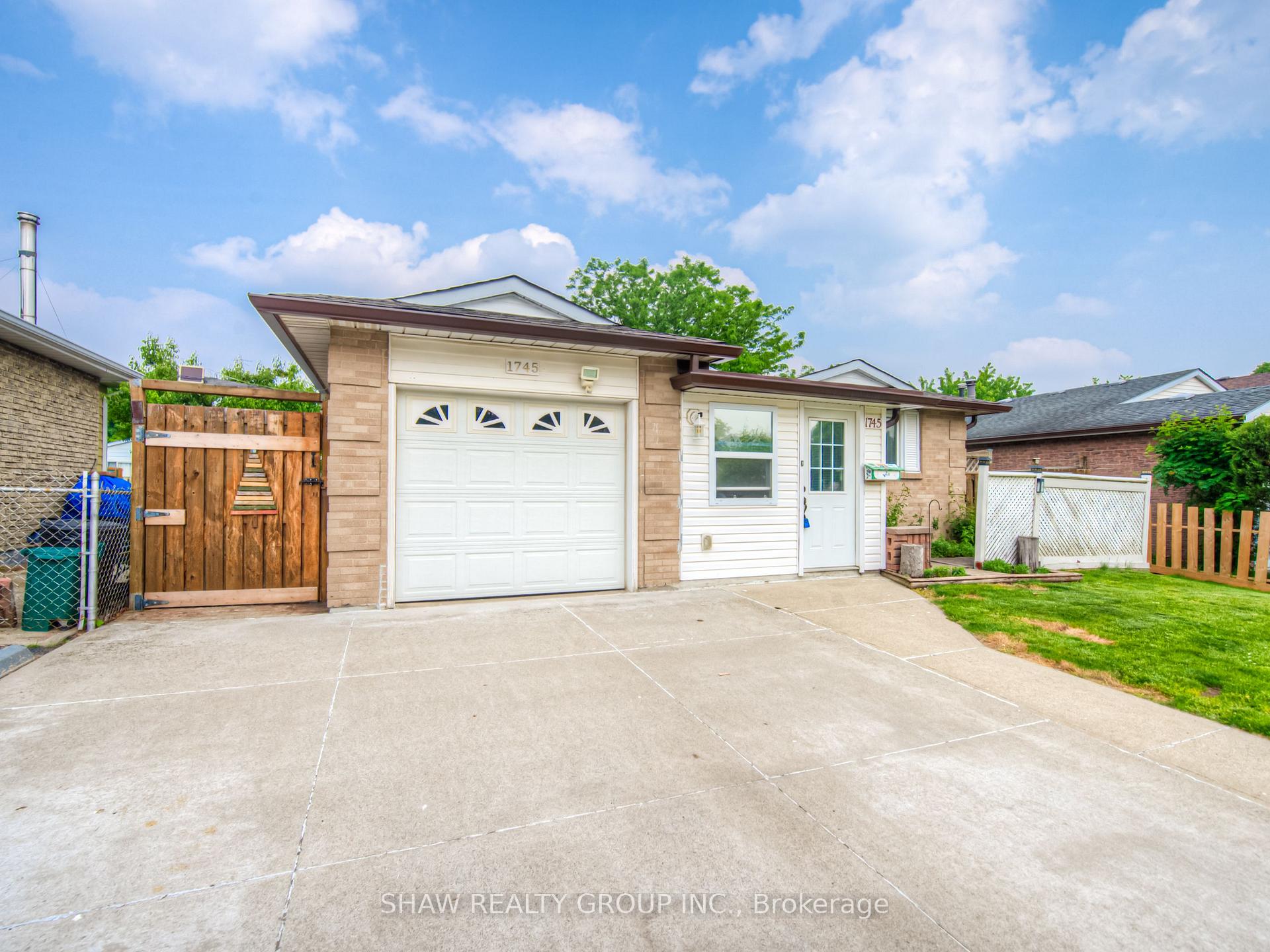 Front of 1745 Briarwood Drive