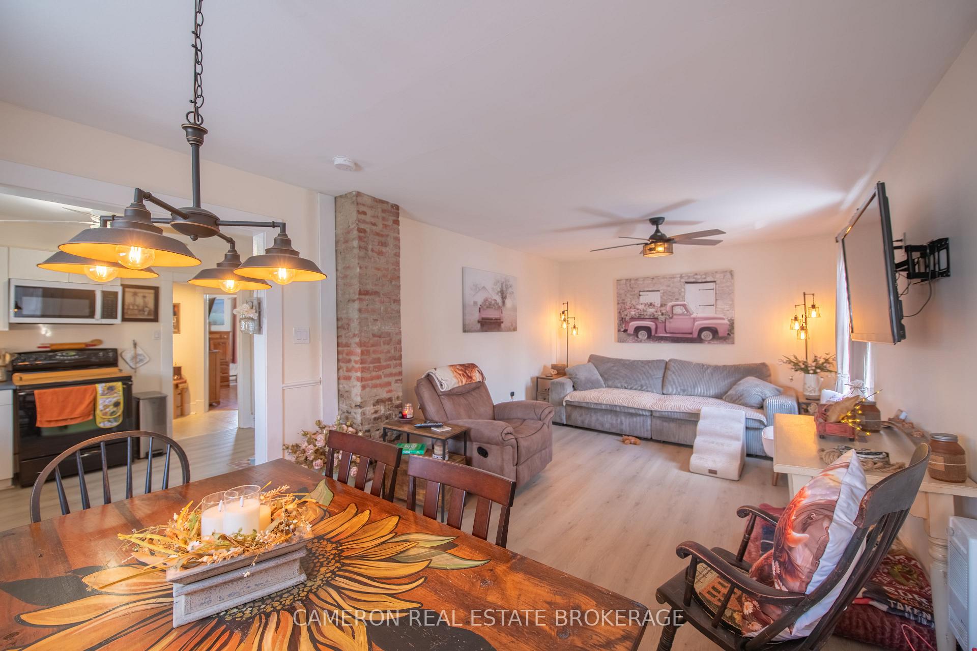 Photo 17 of 428 Sixth Street E, Cornwall — HOMEH