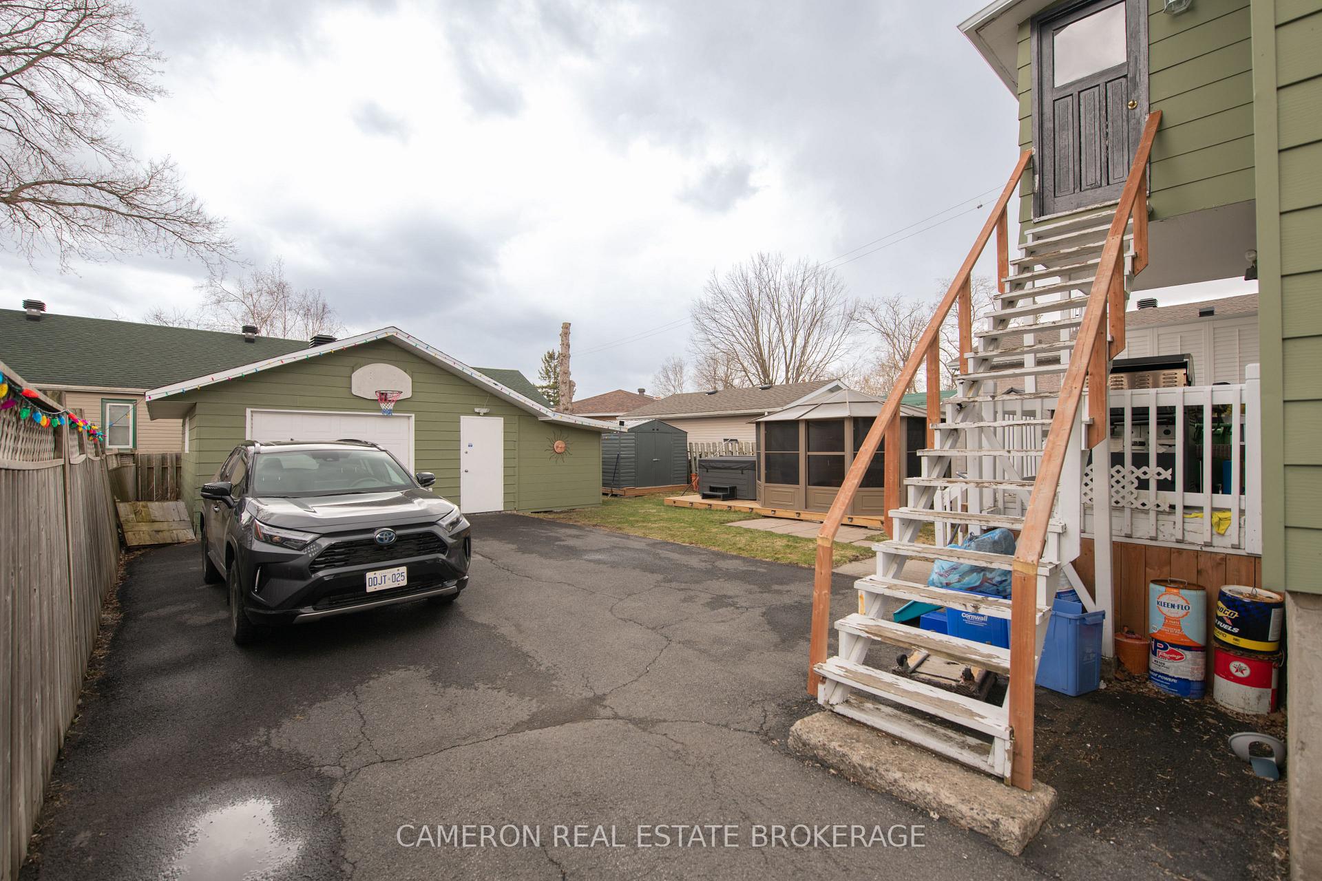 Photo 23 of 428 Sixth Street E, Cornwall — HOMEH