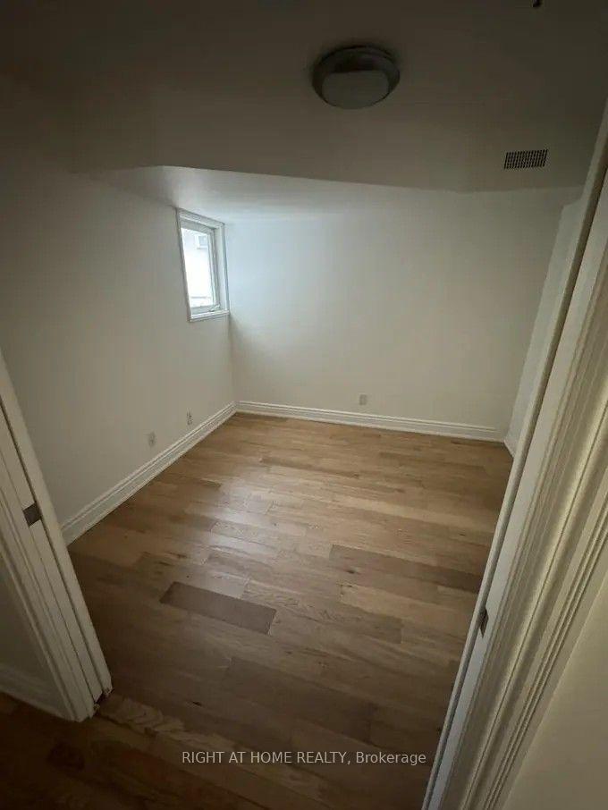 Photo 11 of Unit 301, 95 Spadina Road, Toronto, The Annex — HOMEH