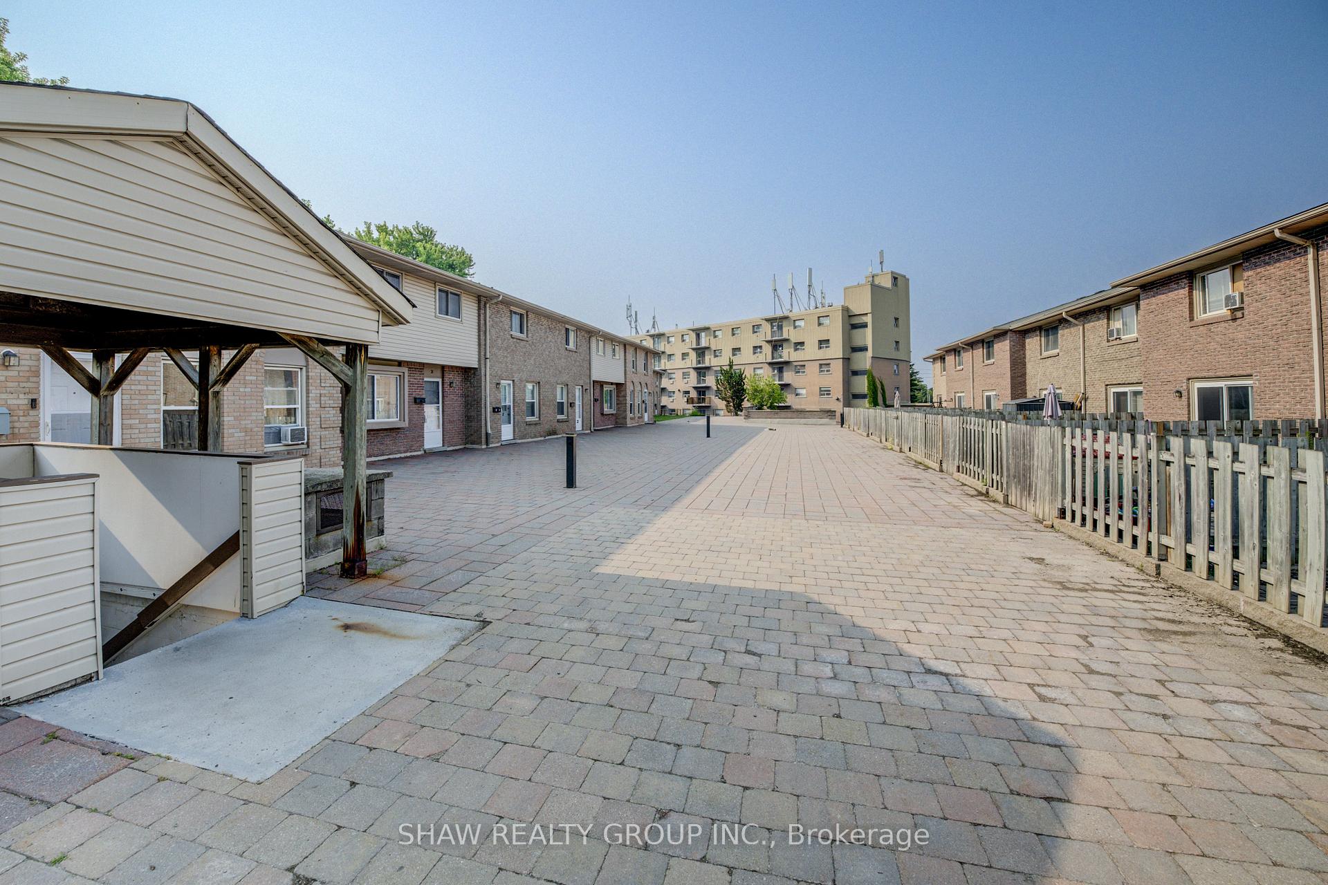 Photo 5 of Unit 36, 293 Fairway Road, Kitchener — HOMEH