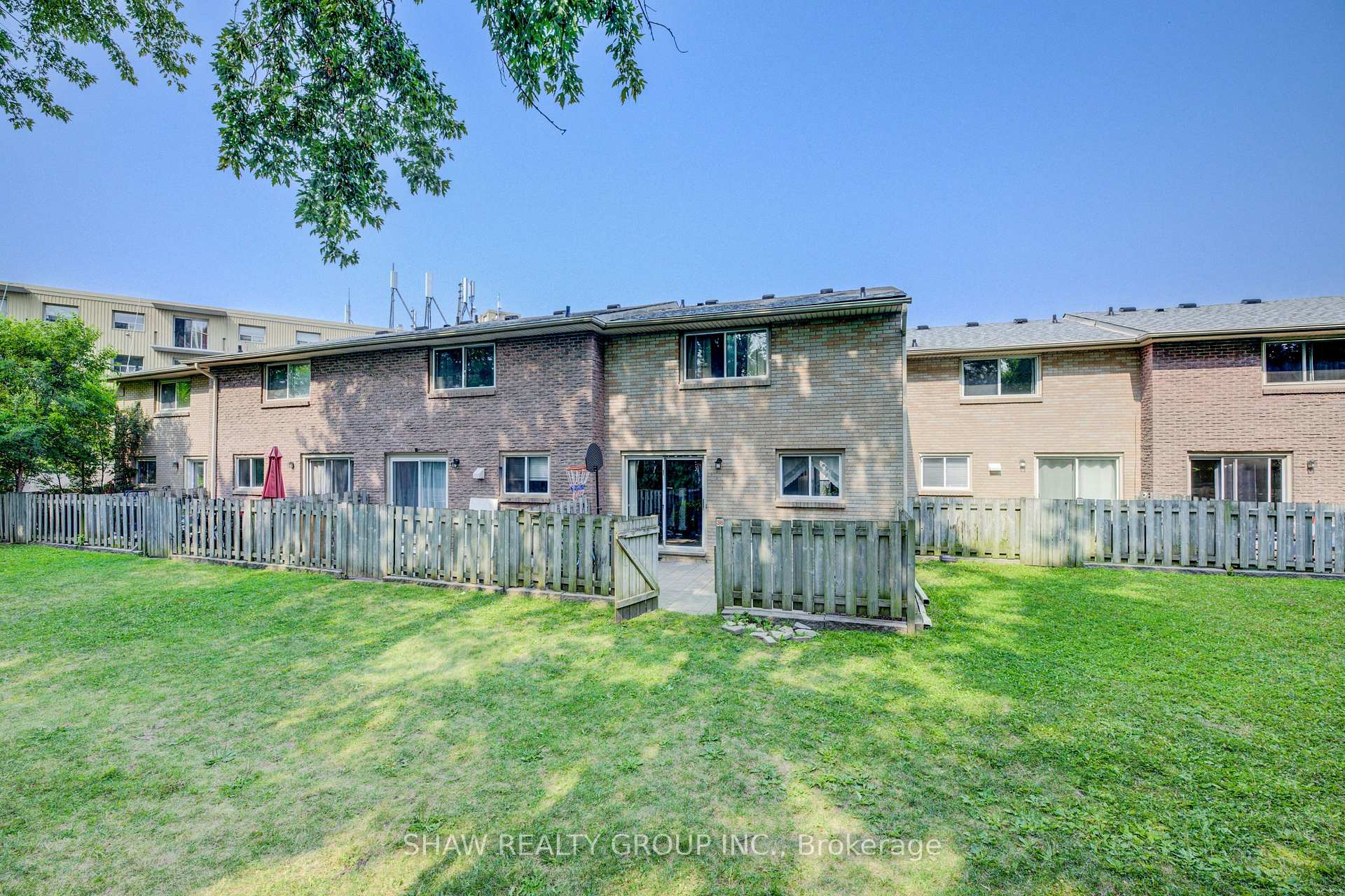 Photo 37 of Unit 36, 293 Fairway Road, Kitchener — HOMEH