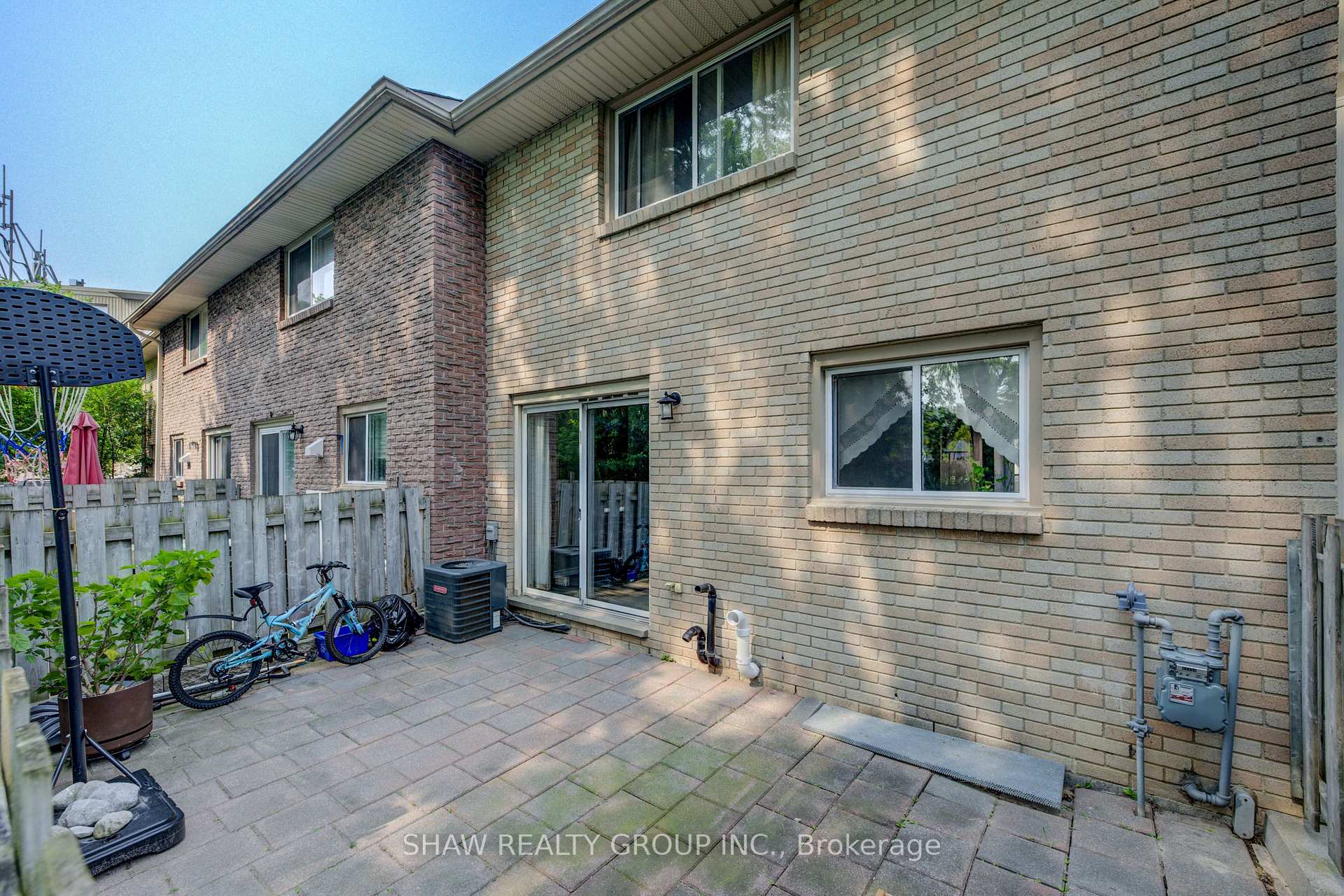 Photo 35 of Unit 36, 293 Fairway Road, Kitchener — HOMEH