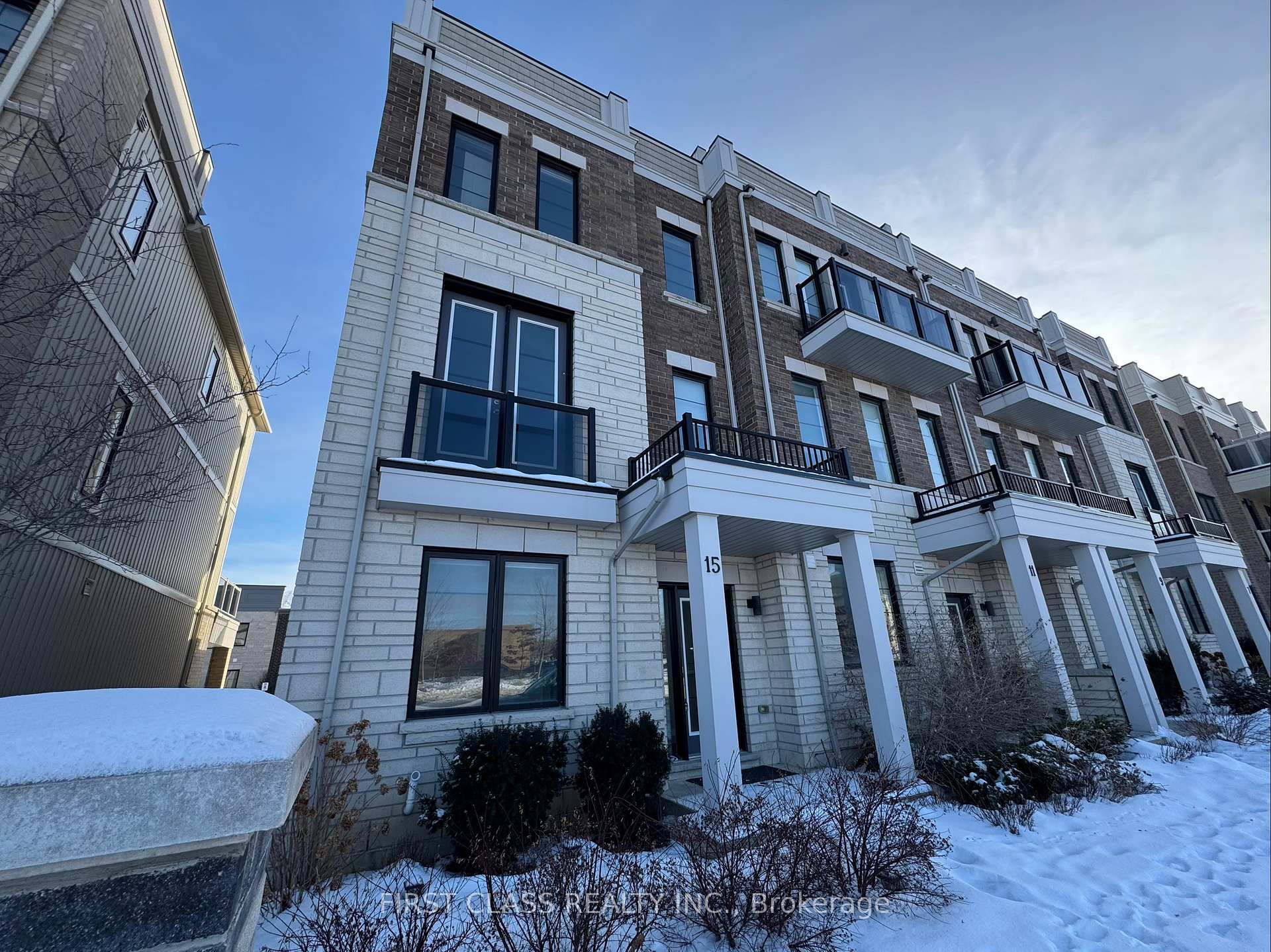 Photo 1 of 15 Prince William Boulevard N, Clarington, Bowmanville — HOMEH