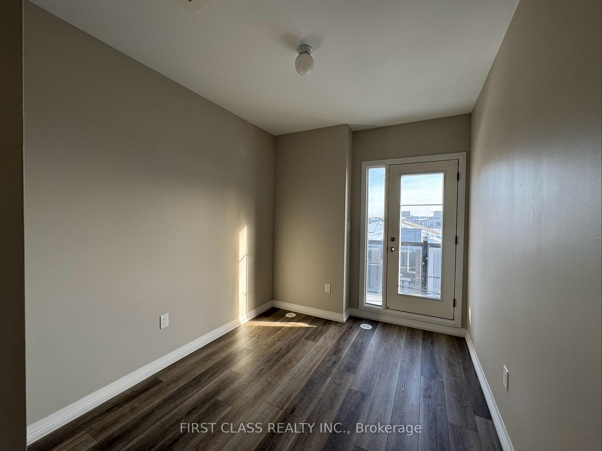 Photo 16 of 15 Prince William Boulevard N, Clarington, Bowmanville — HOMEH