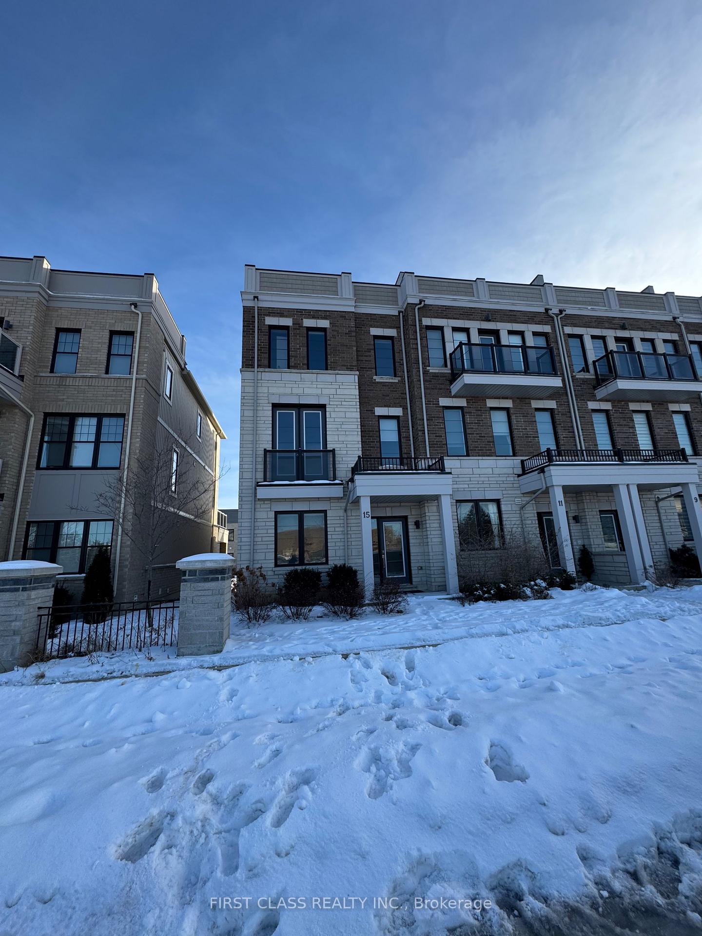 Photo 23 of 15 Prince William Boulevard N, Clarington, Bowmanville — HOMEH