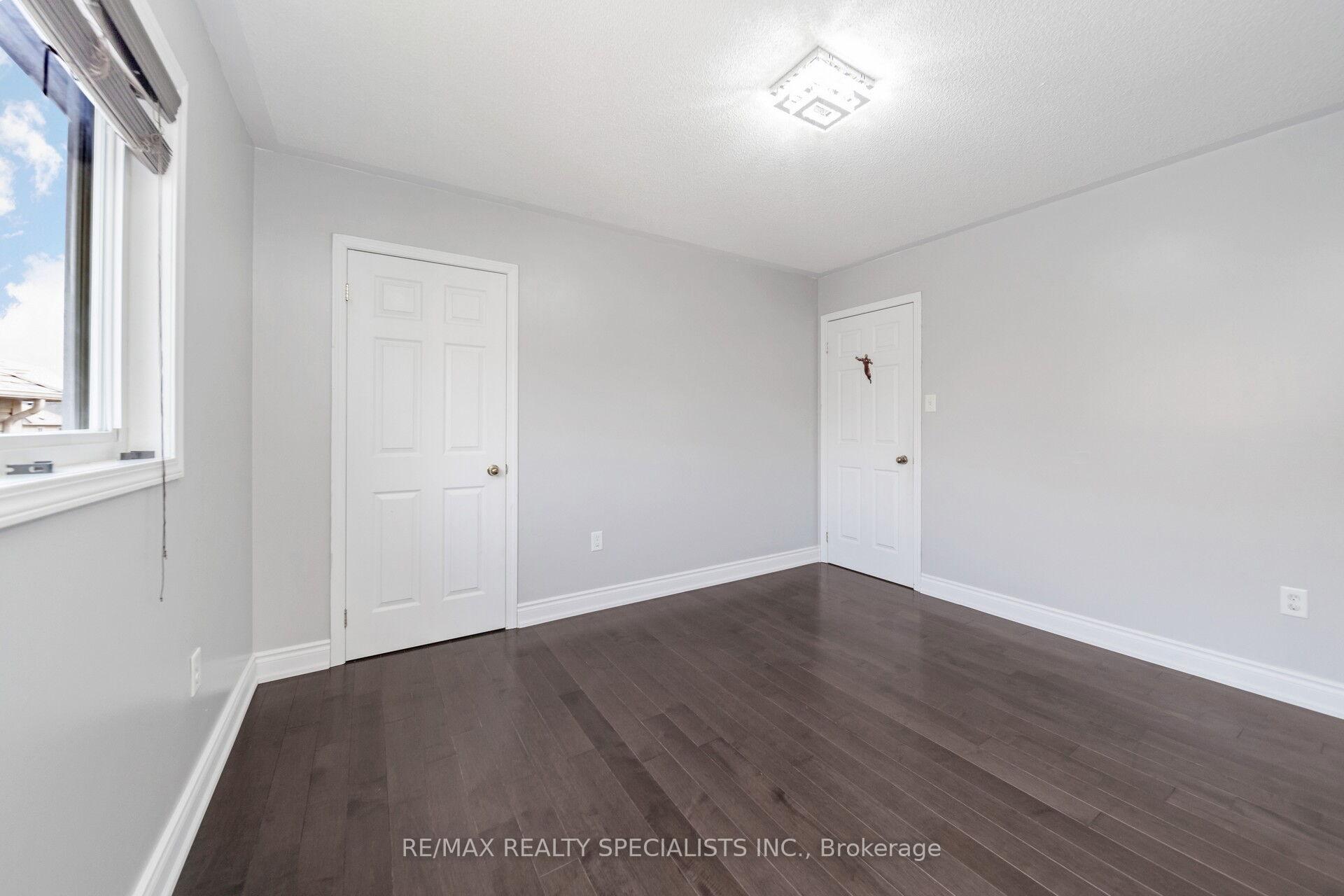 Photo 28 of 91 Laprade Square, Clarington, Bowmanville — HOMEH