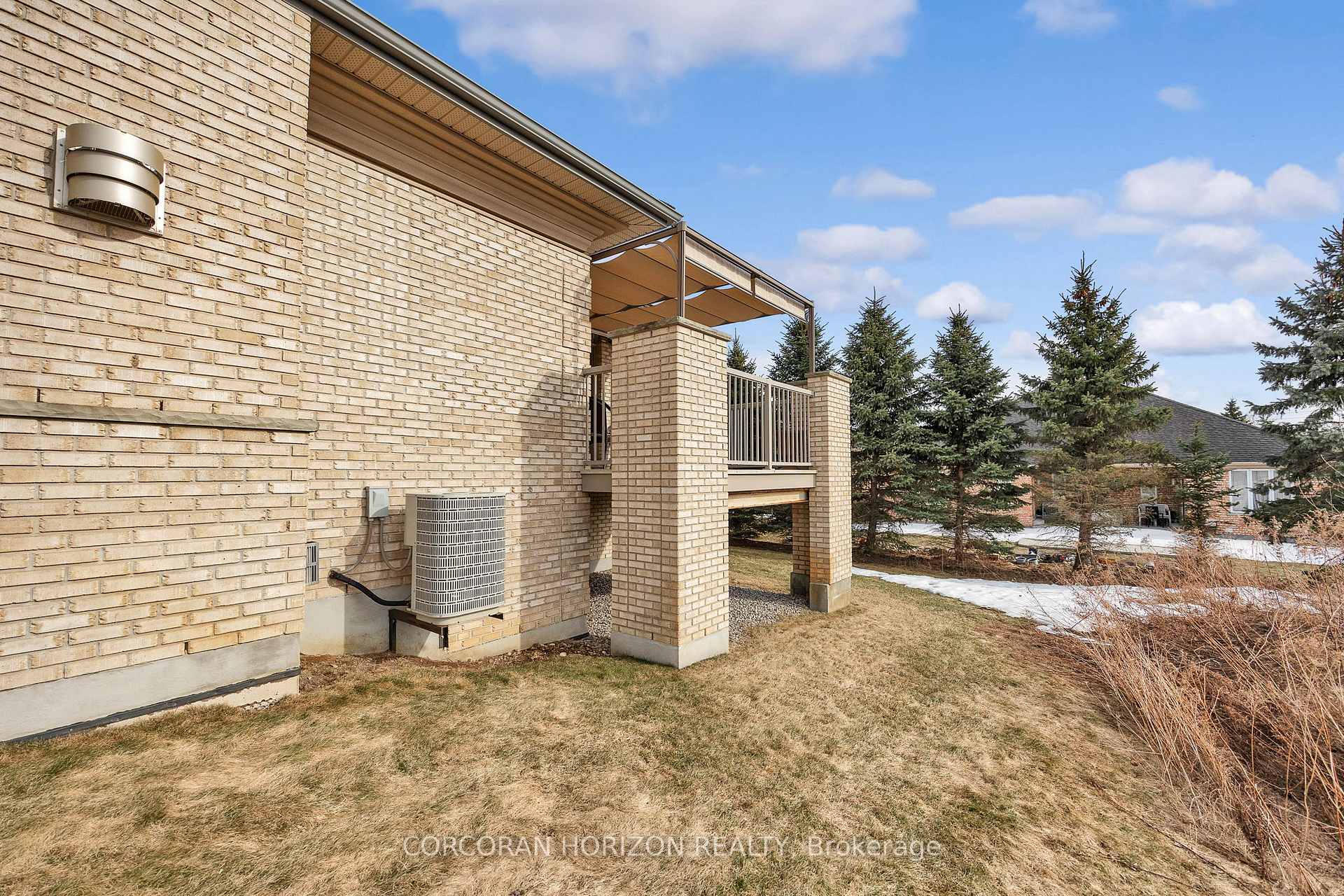 Photo 8 of Unit 50, 260 Deer Ridge Drive, Kitchener — HOMEH