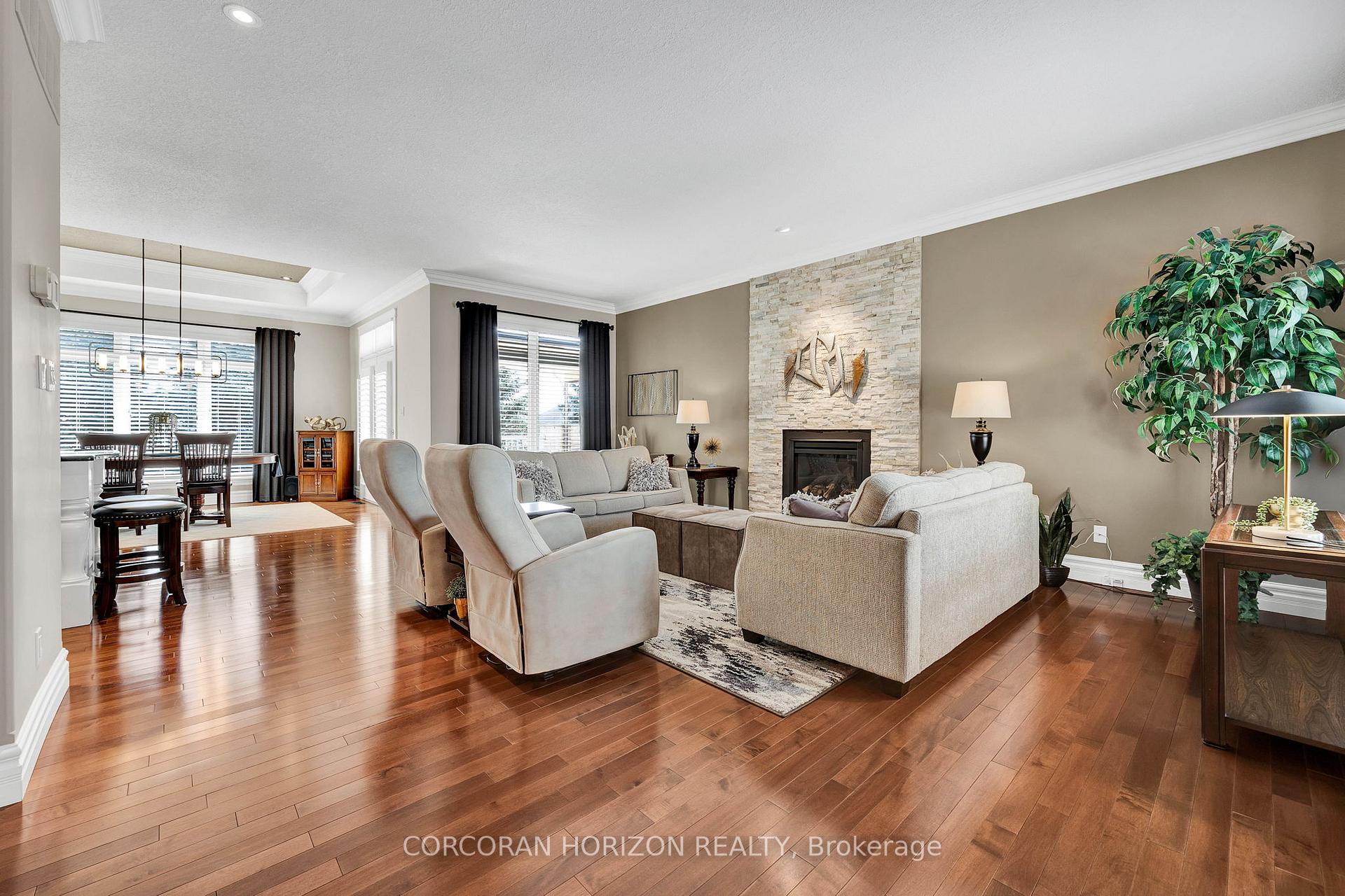 Photo 7 of Unit 50, 260 Deer Ridge Drive, Kitchener — HOMEH