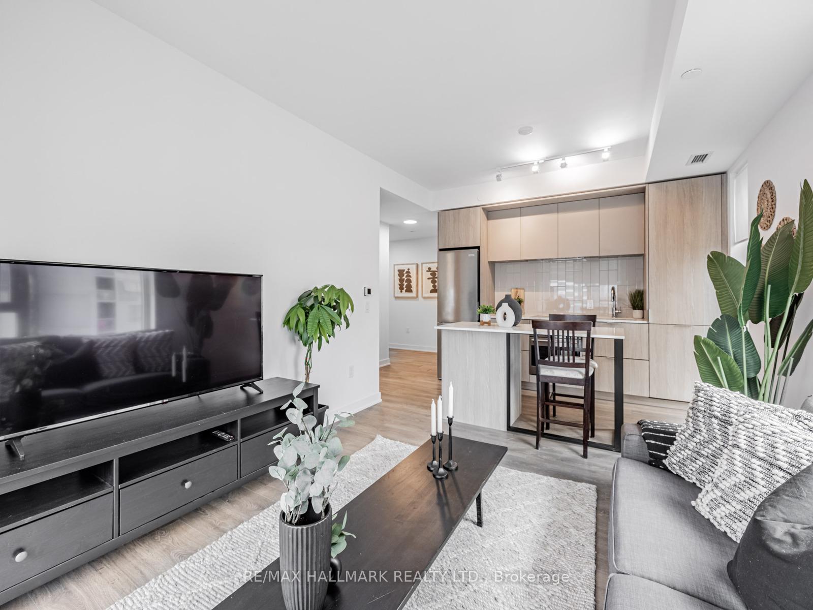 Photo 2 of Unit 1603, 130 River Street, Toronto, Regent Park — HOMEH