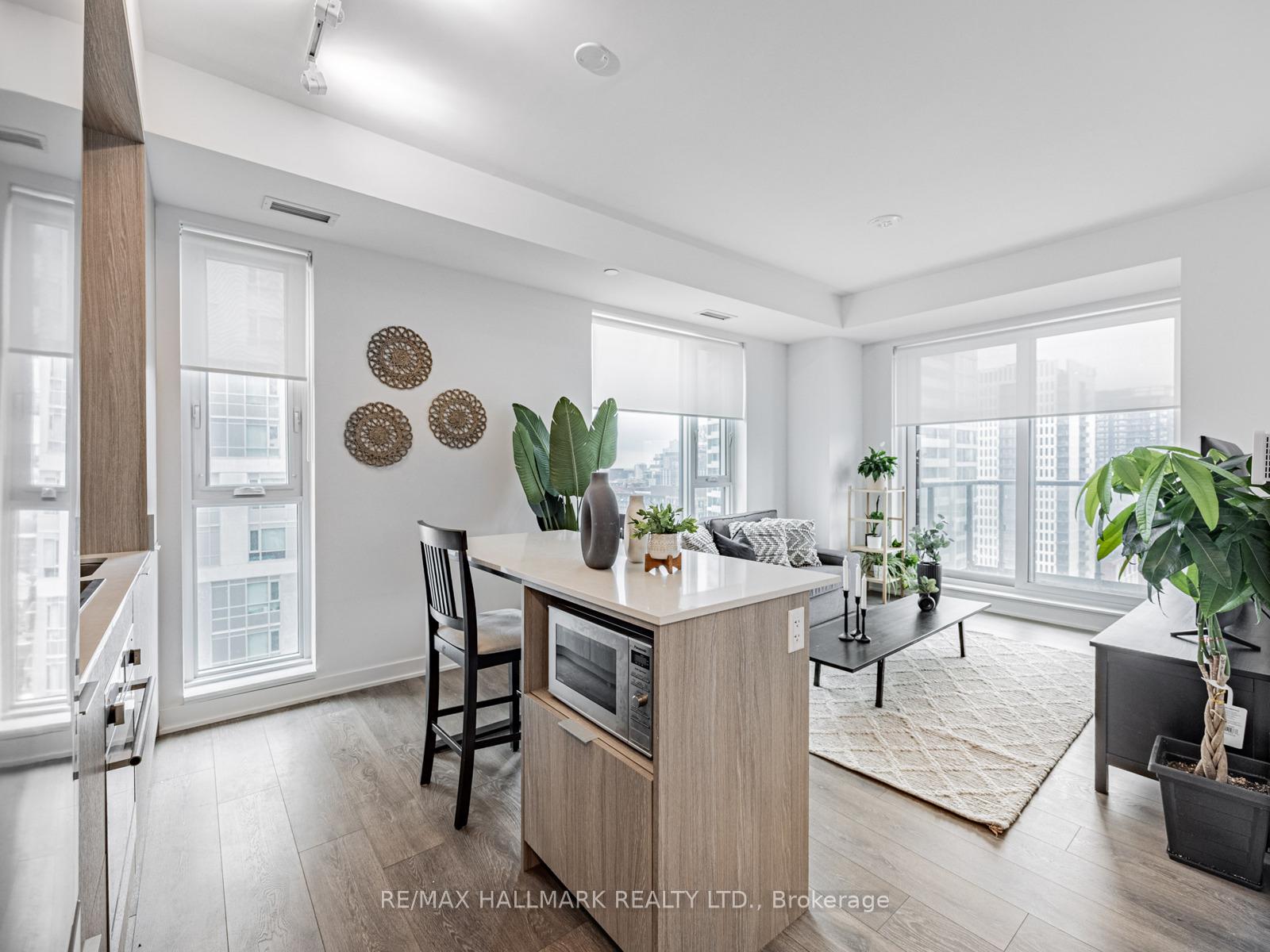 Photo 7 of Unit 1603, 130 River Street, Toronto, Regent Park — HOMEH
