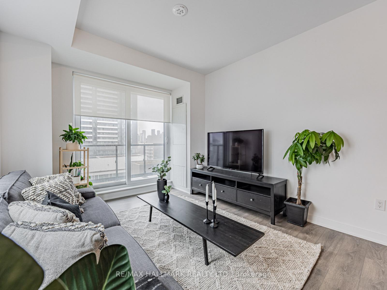 Photo 14 of Unit 1603, 130 River Street, Toronto, Regent Park — HOMEH
