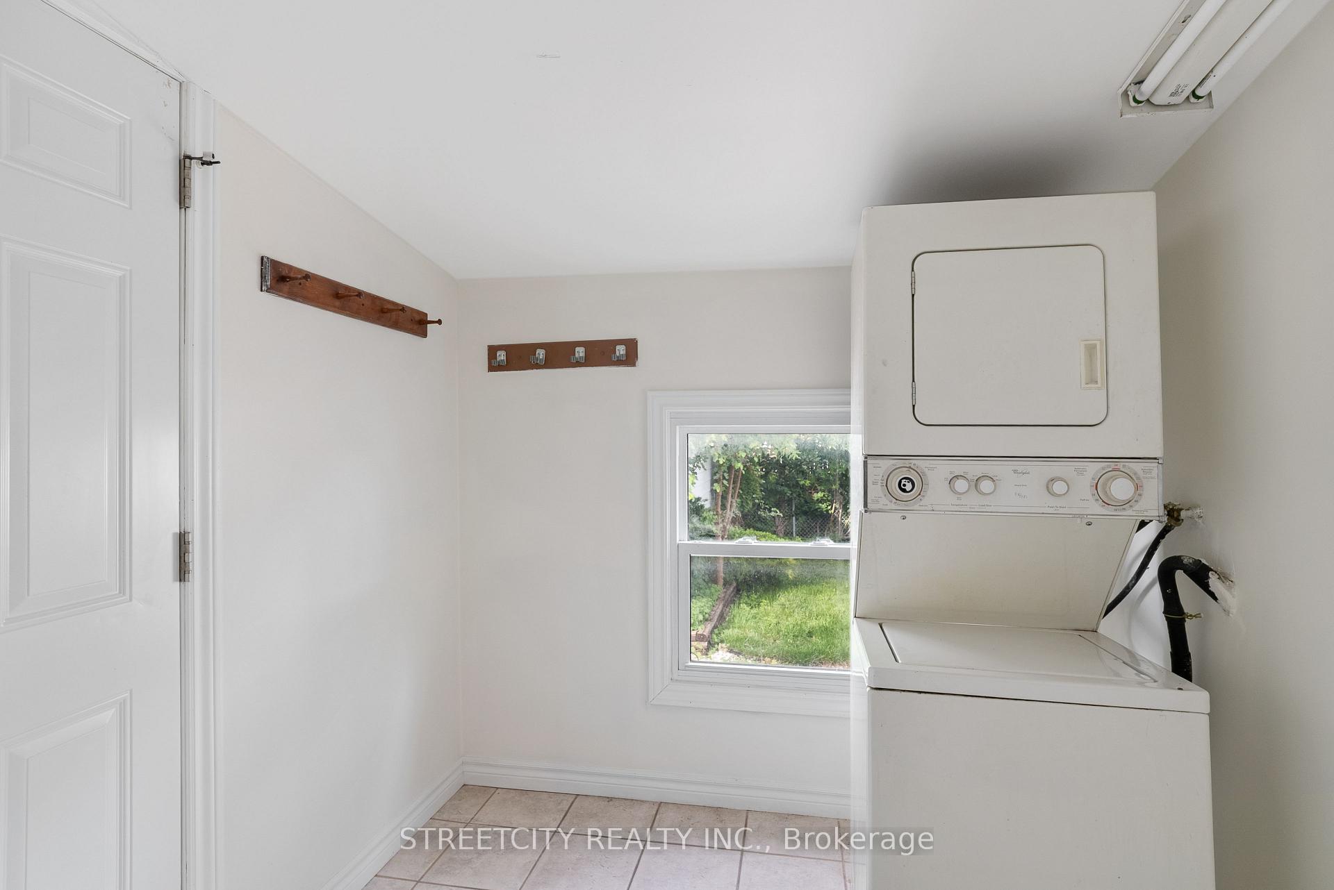 Photo 34 of 280 Giles Street, London, East M — HOMEH