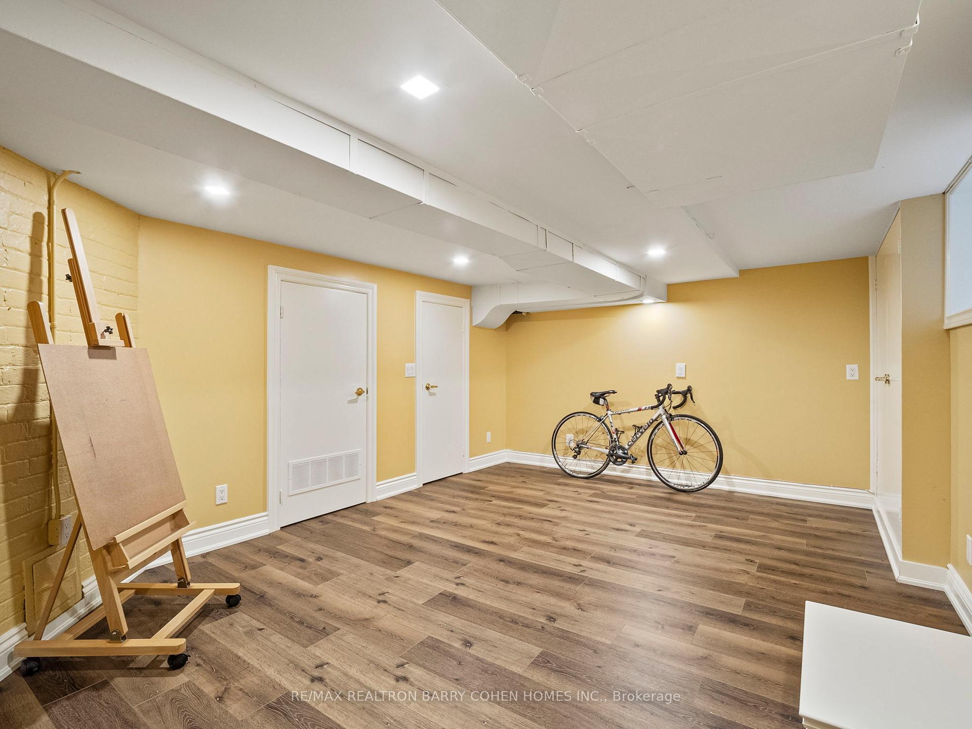 Photo 33 of 16 Clarendon Avenue, Toronto, Casa Loma — HOMEH