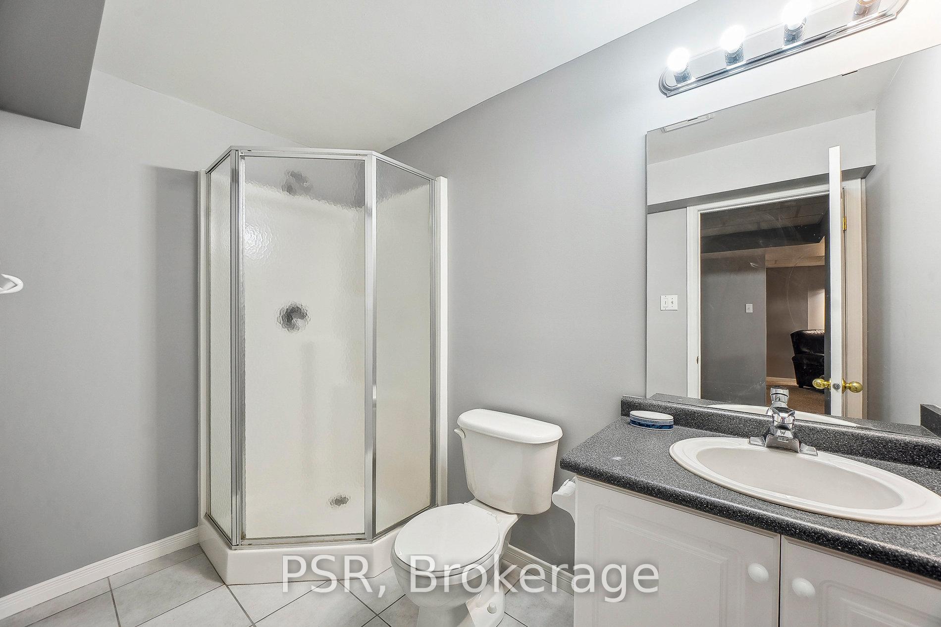 Photo 25 of Unit 2, 212 Stonehenge Drive W, Hamilton, Meadowlands — HOMEH