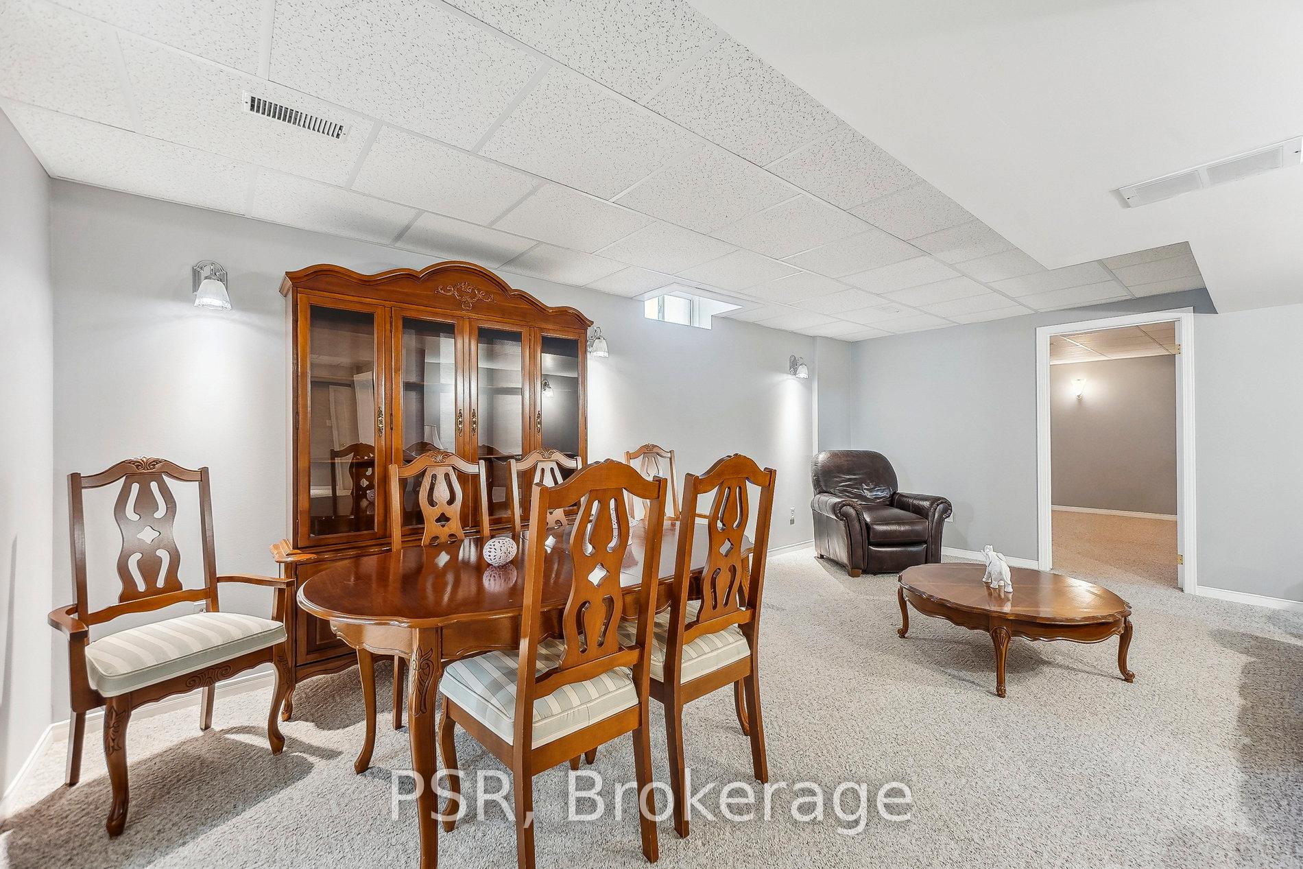Photo 38 of Unit 2, 212 Stonehenge Drive W, Hamilton, Meadowlands — HOMEH