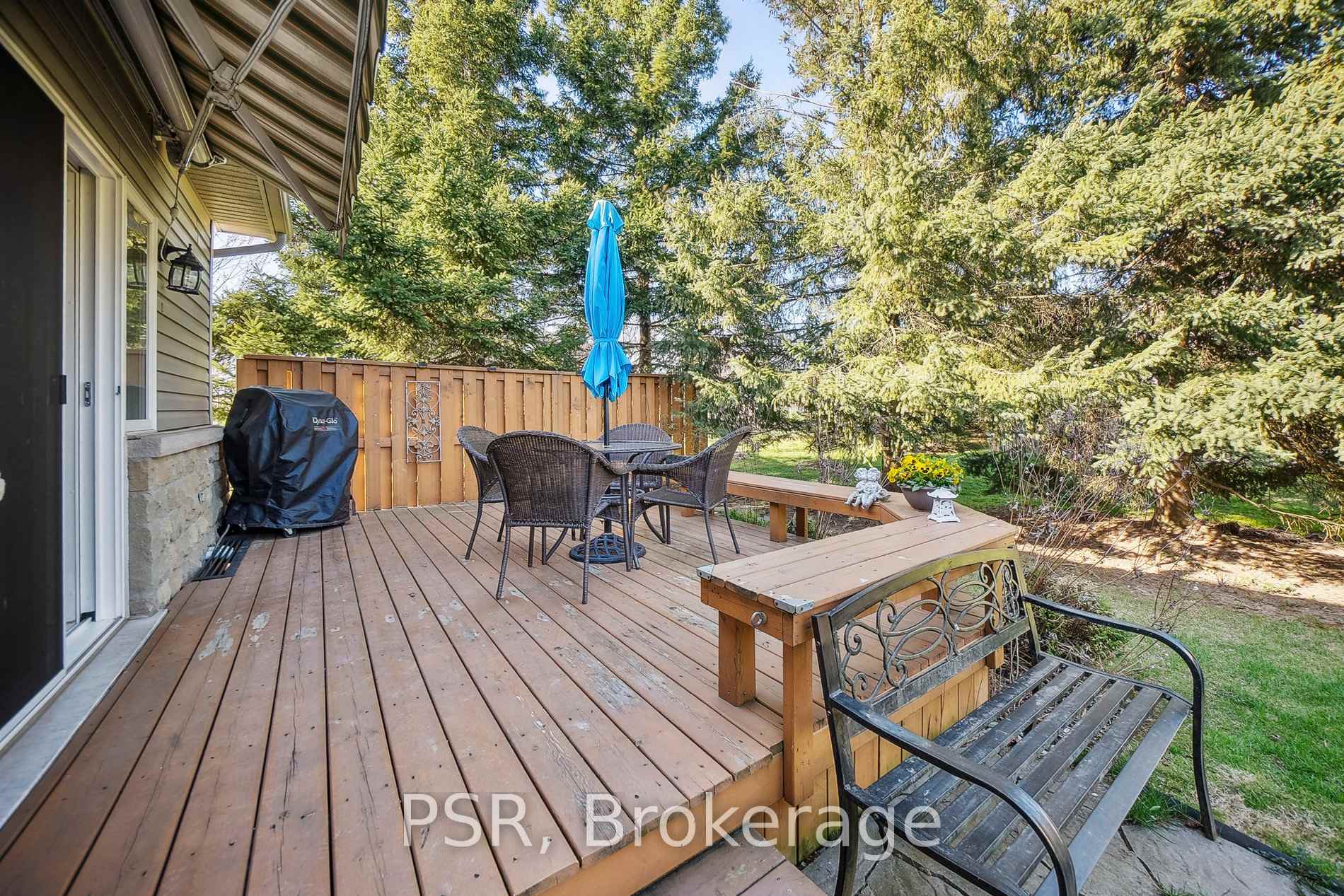 Photo 33 of Unit 2, 212 Stonehenge Drive W, Hamilton, Meadowlands — HOMEH