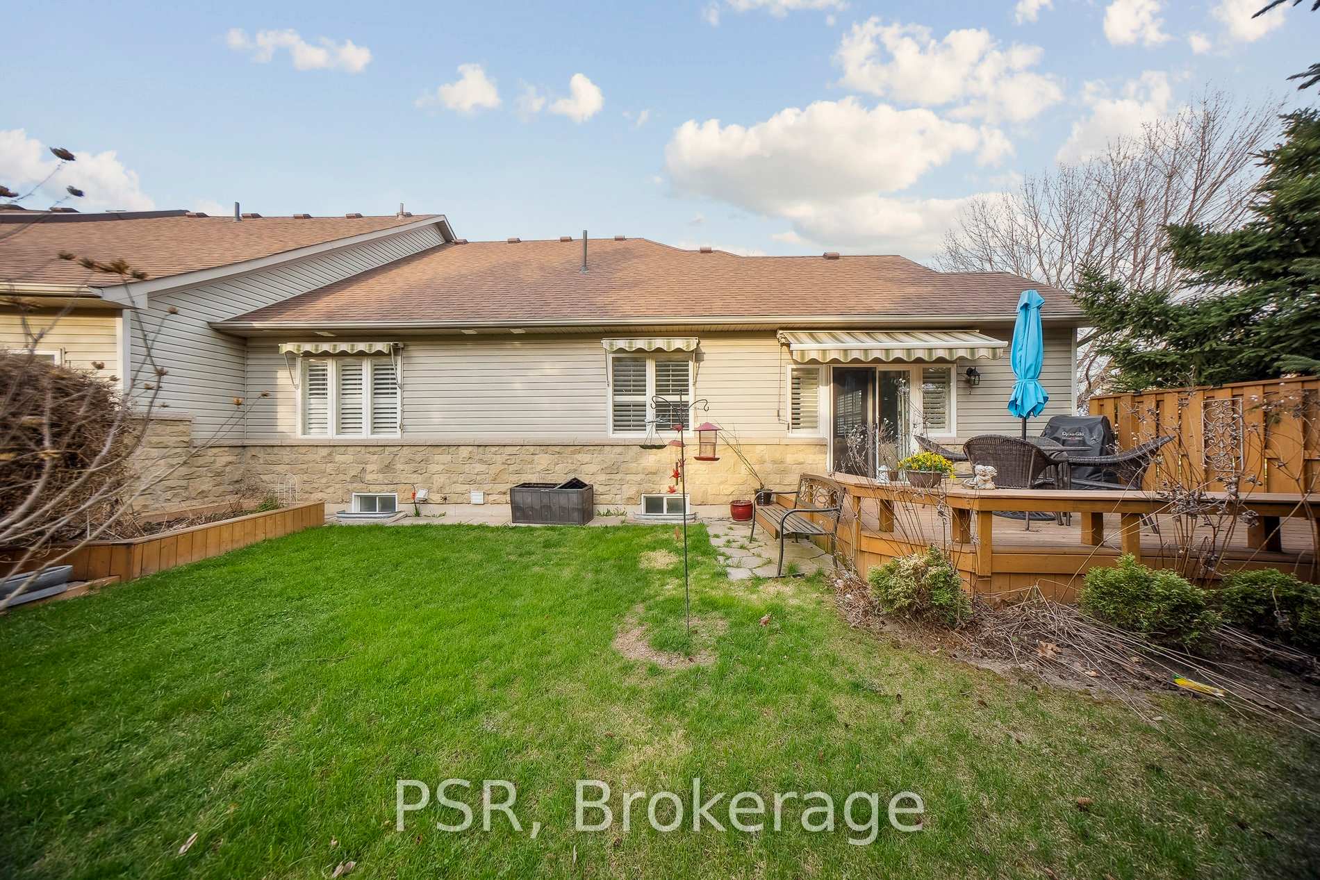 Photo 44 of Unit 2, 212 Stonehenge Drive W, Hamilton, Meadowlands — HOMEH