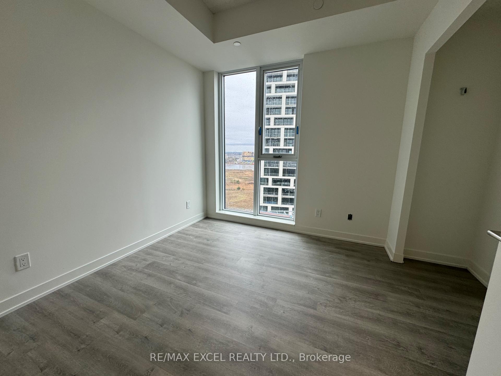 Photo 4 of Unit 1712, 292 Verdale Crossing, Markham, Unionville — HOMEH