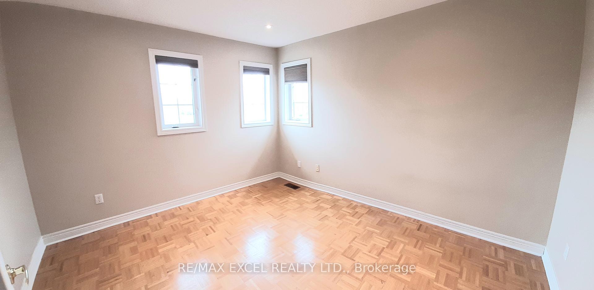 Photo 9 of 131 Cynthia Jean Street, Markham, Berczy — HOMEH