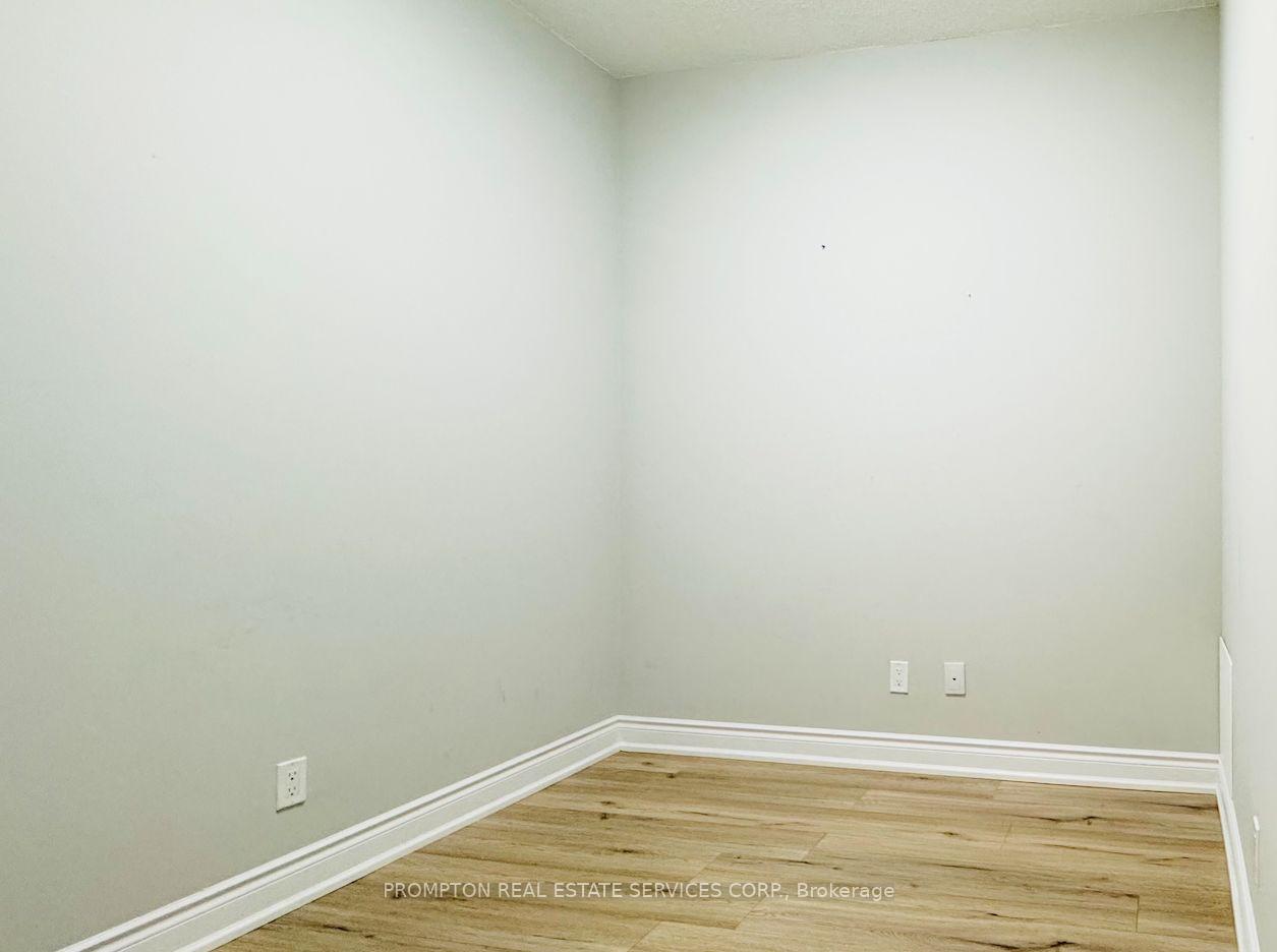 Photo 10 of Unit 307, 38 cedarland Drive, Markham, Unionville — HOMEH