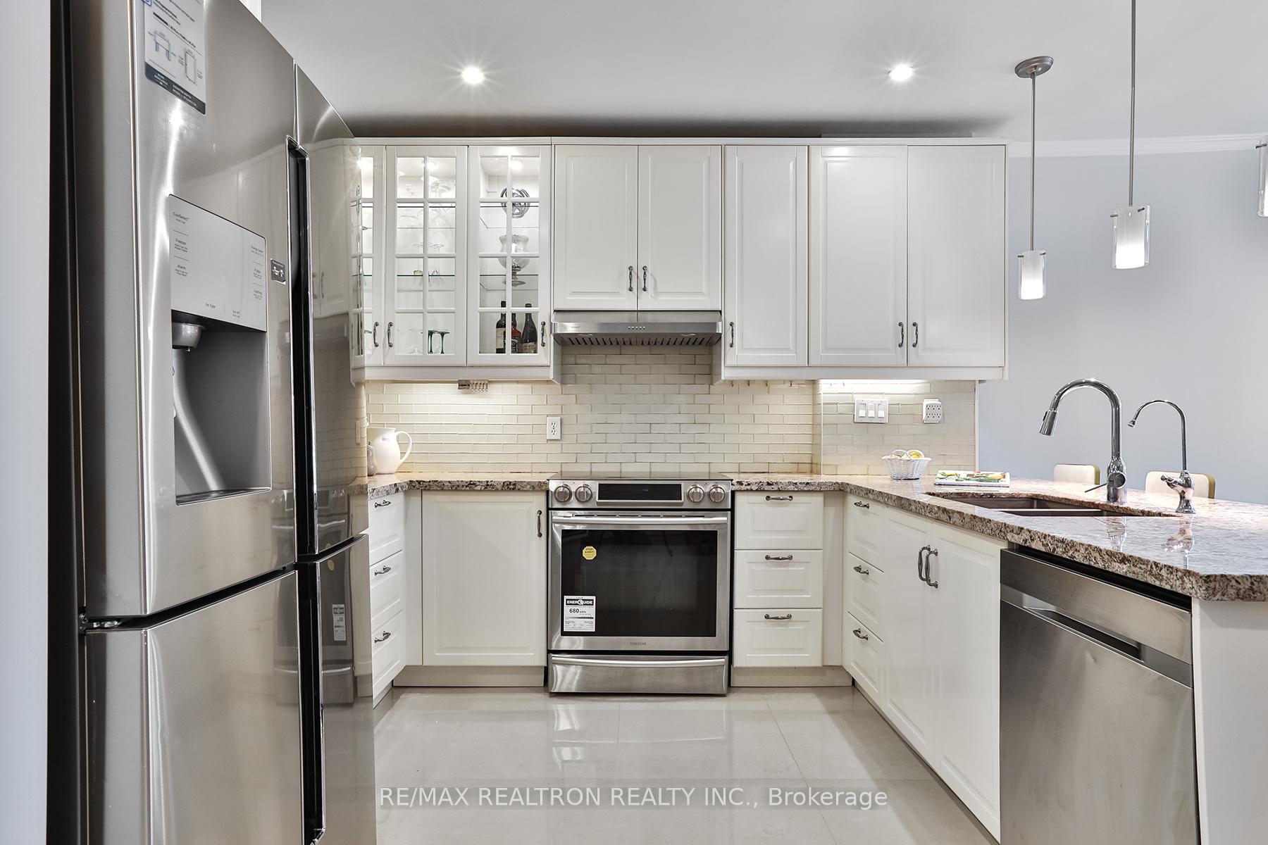 Photo 5 of 374 Woburn Avenue, Toronto, Lawrence Park North — HOMEH