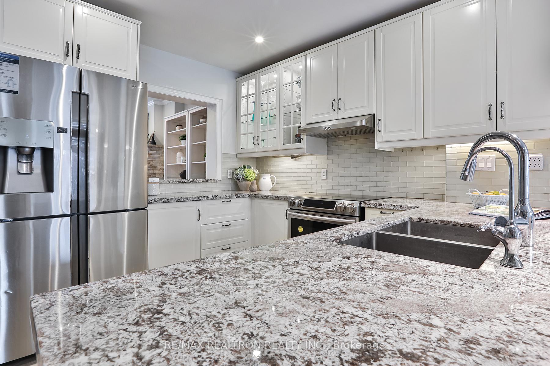 Photo 14 of 374 Woburn Avenue, Toronto, Lawrence Park North — HOMEH