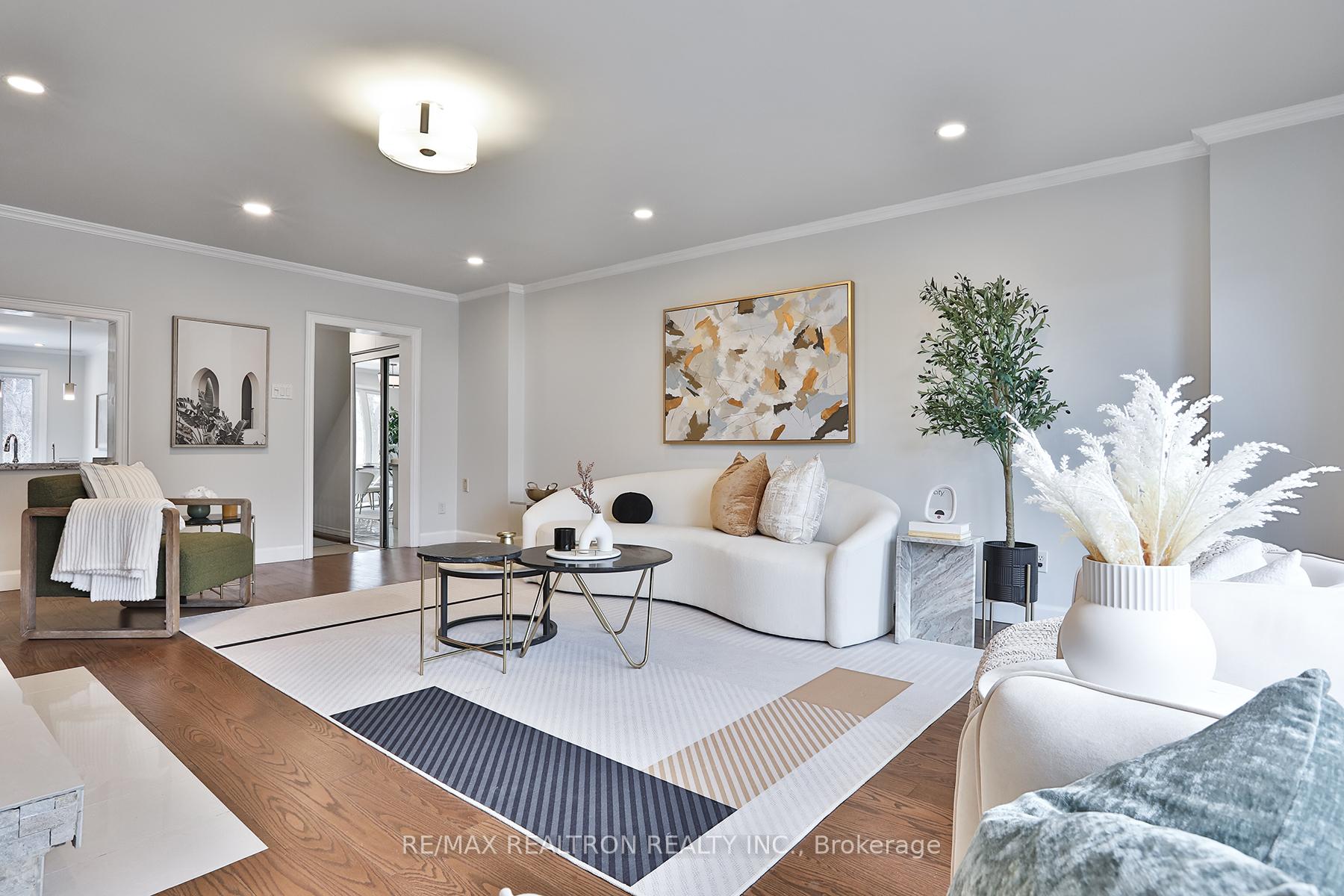 Photo 7 of 374 Woburn Avenue, Toronto, Lawrence Park North — HOMEH