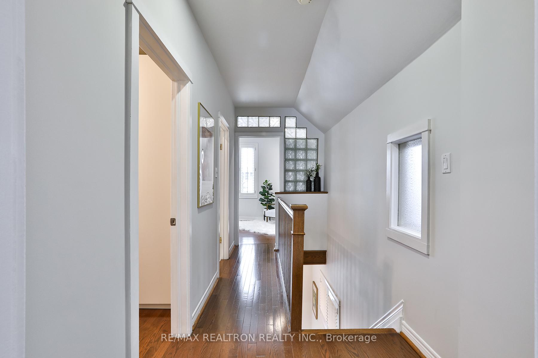 Photo 21 of 374 Woburn Avenue, Toronto, Lawrence Park North — HOMEH