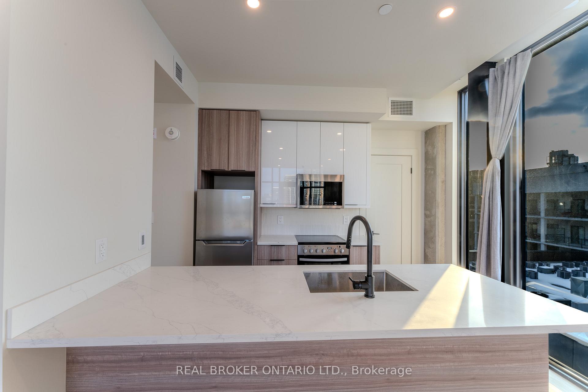 Photo 10 of Unit 801, 24 Augusta Street, Hamilton, Corktown — HOMEH