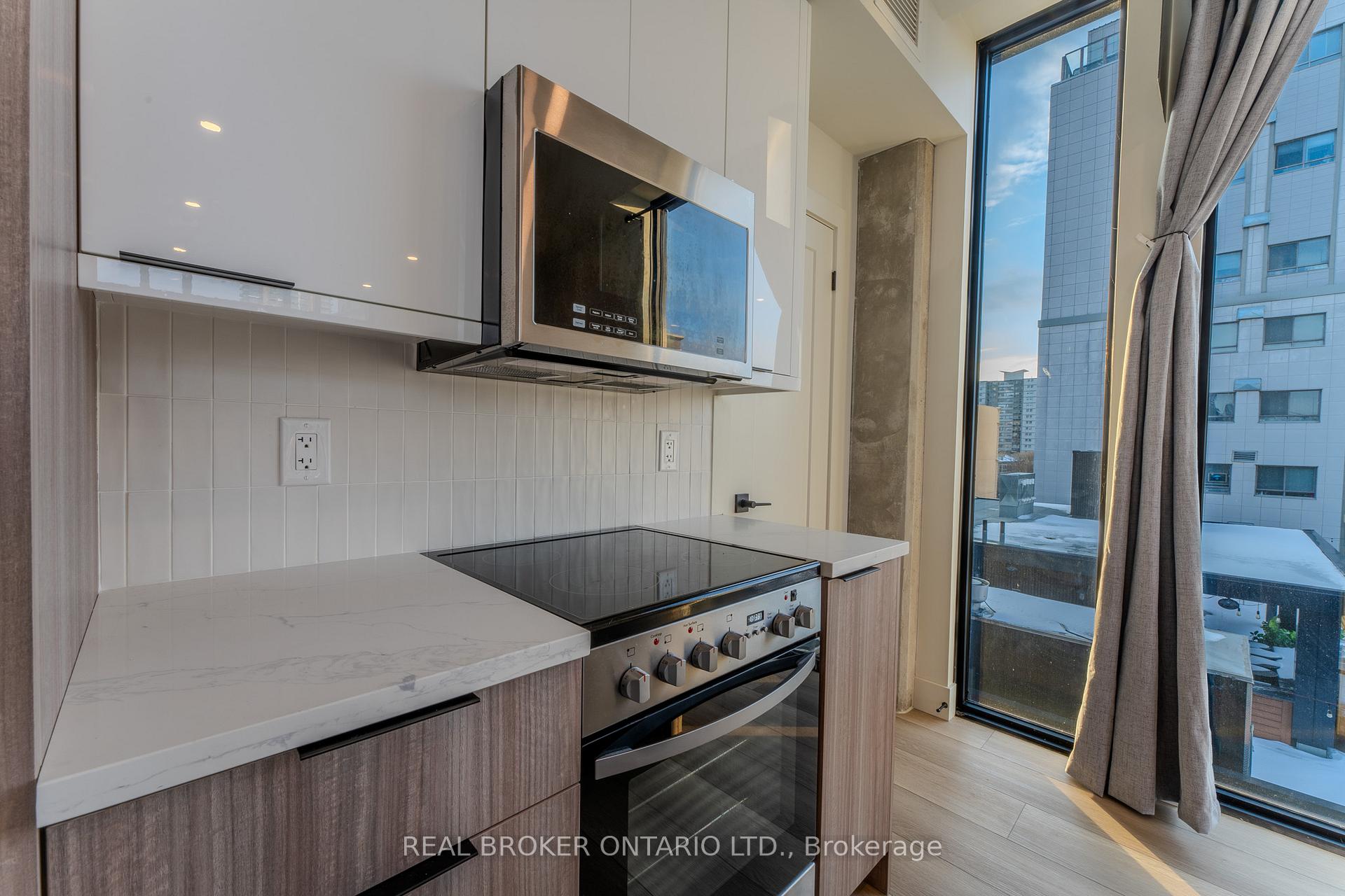 Photo 14 of Unit 801, 24 Augusta Street, Hamilton, Corktown — HOMEH