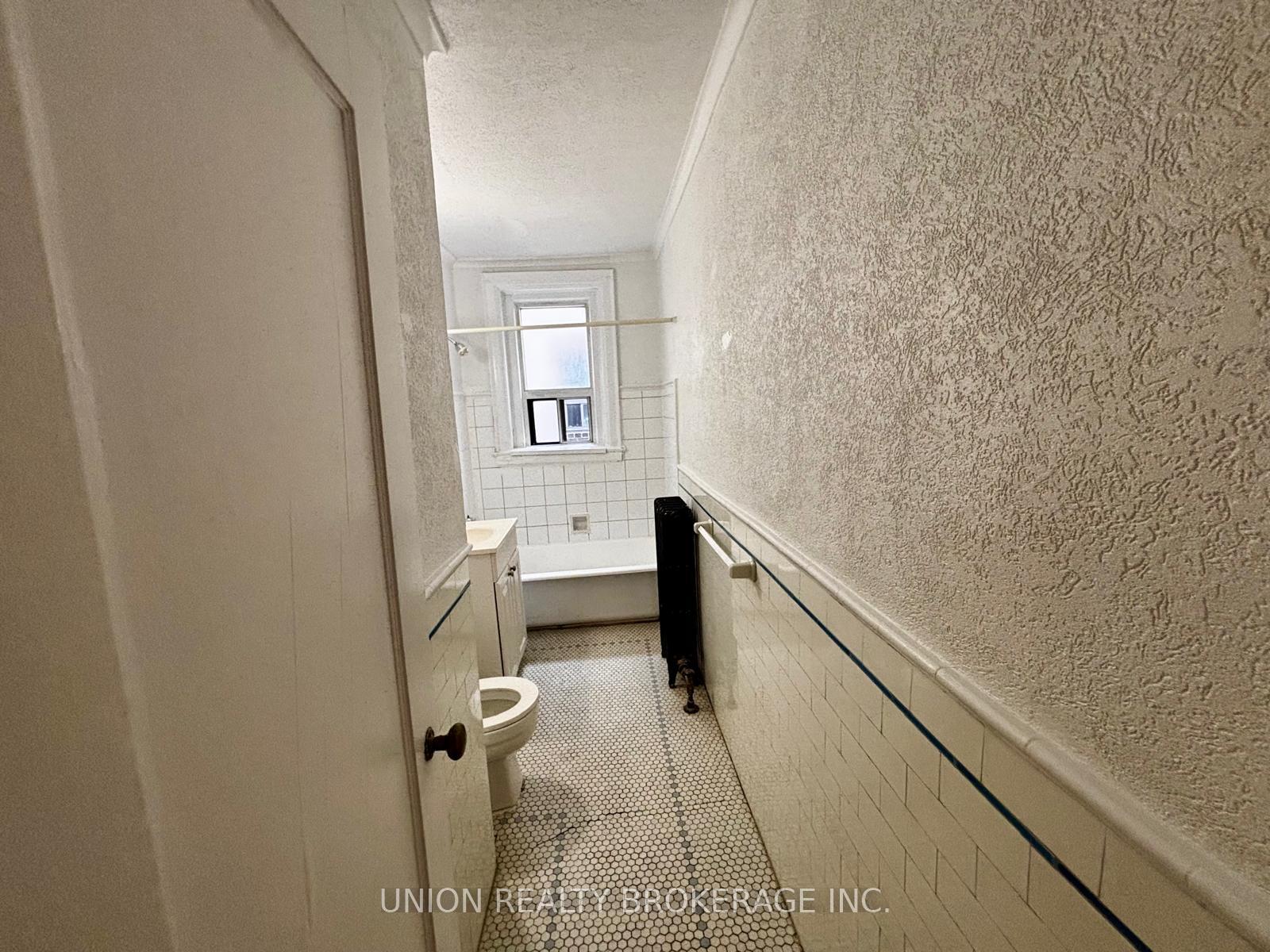 Photo 11 of Unit 10, 66 Beech Avenue, Toronto, The Beaches — HOMEH