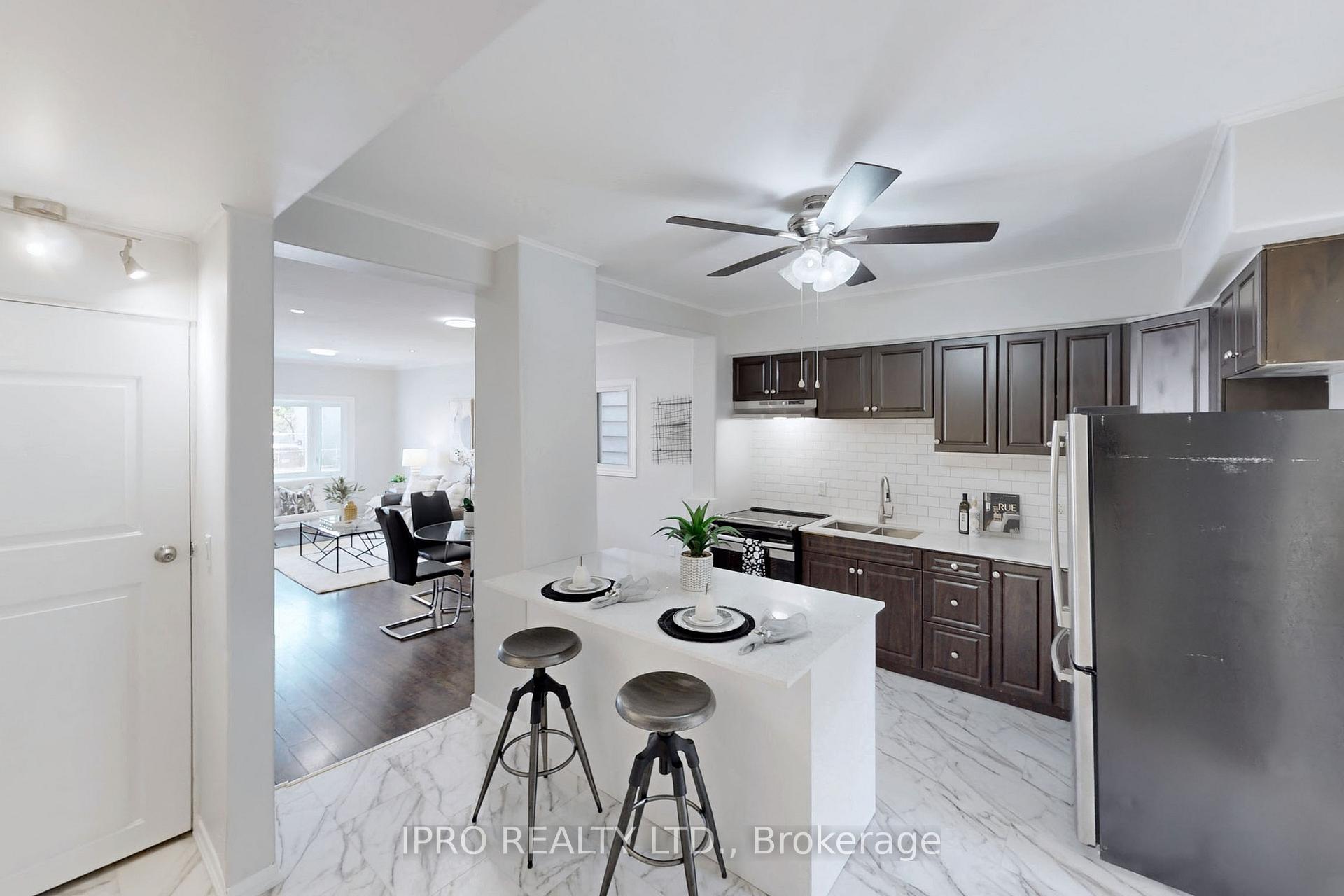 Photo 9 of 25 Lincoln Street, Hamilton, Crown Point — HOMEH