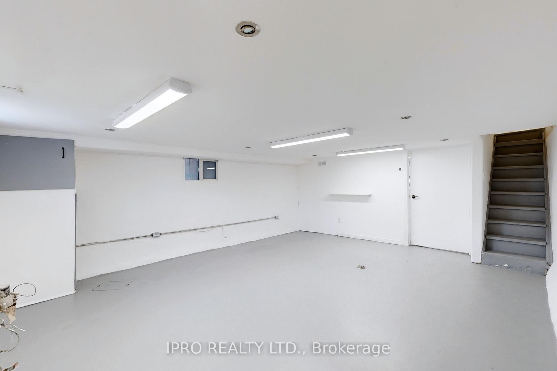 Photo 11 of 25 Lincoln Street, Hamilton, Crown Point — HOMEH