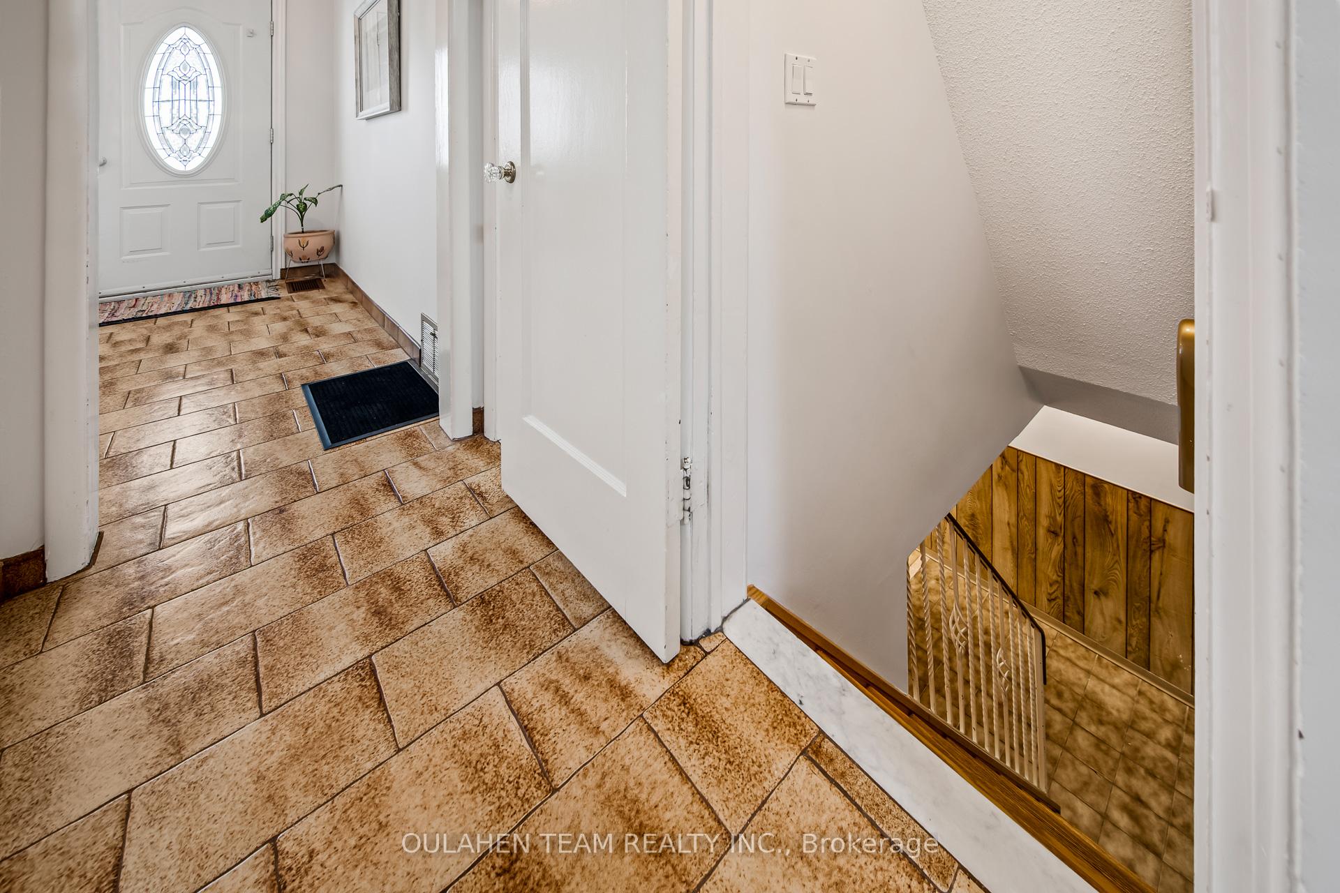 Photo 18 of 225 Robina Avenue, Toronto, Oakwood Village — HOMEH