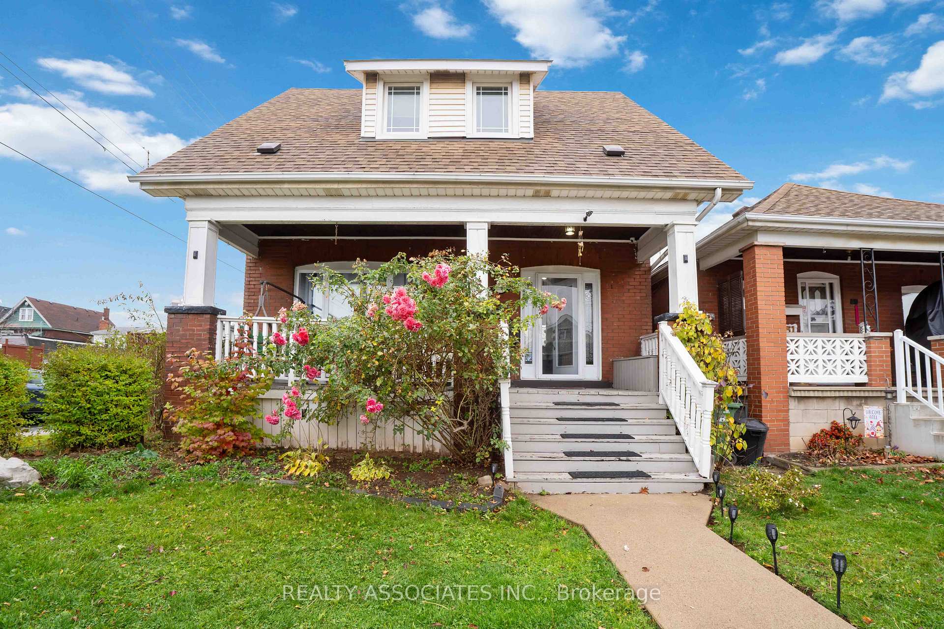 Photo 1 of 49 Connaught Avenue N, Hamilton, Stipley — HOMEH