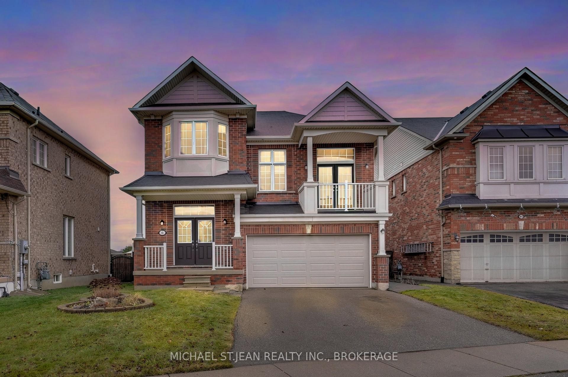 Front of 91 Merrilee Crescent