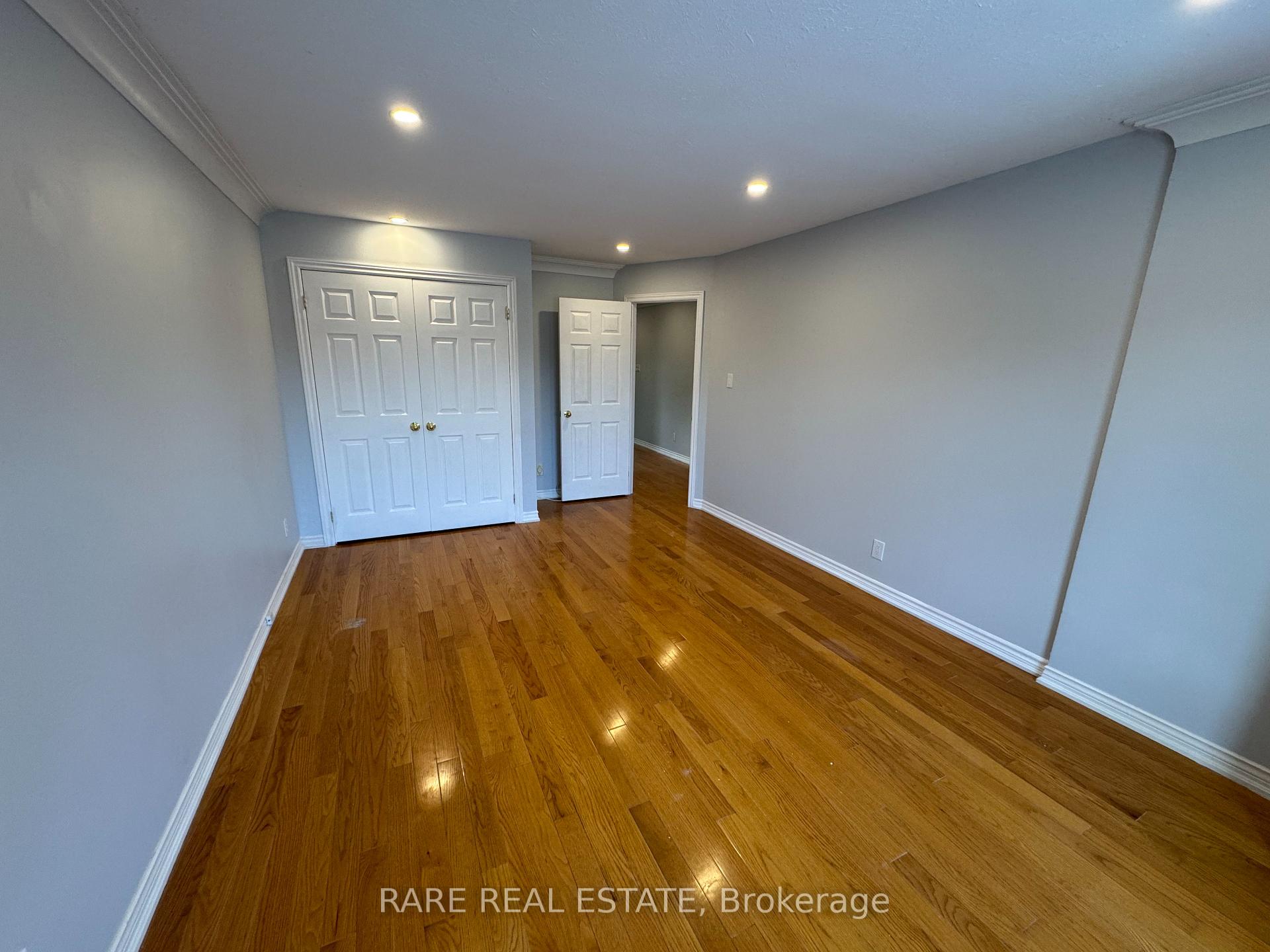 Photo 3 of Unit Main, 29 Mapleton Avenue, Barrie, Holly — HOMEH
