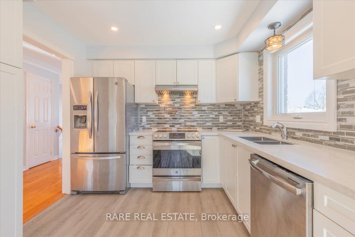 Photo 7 of Unit Main, 29 Mapleton Avenue, Barrie, Holly — HOMEH