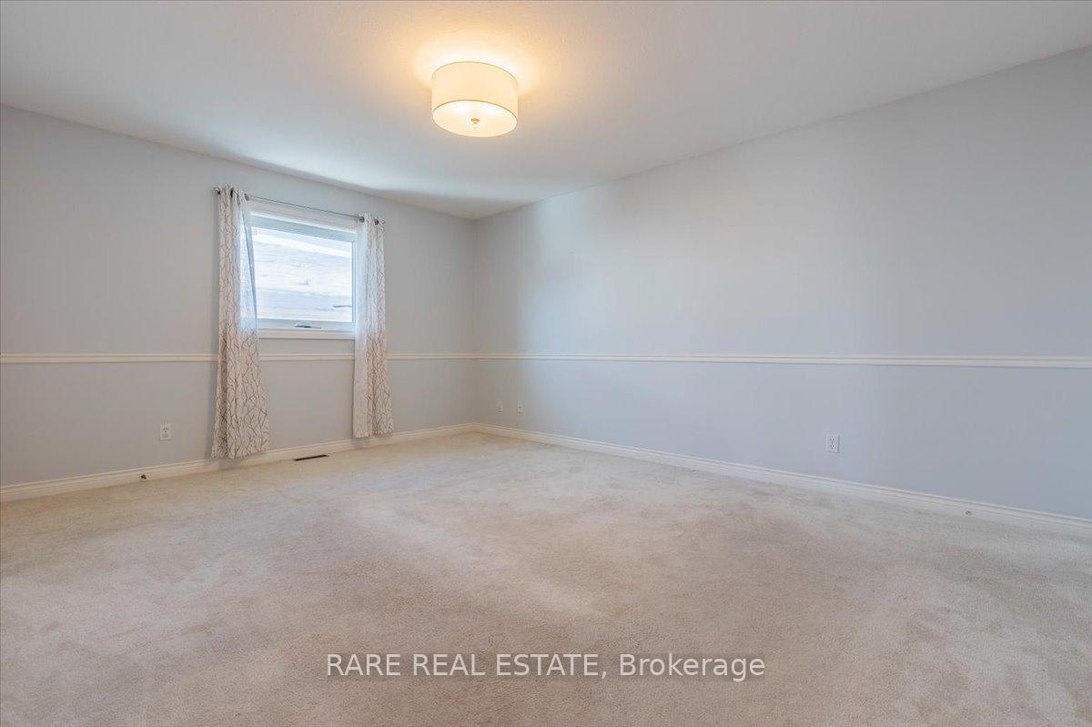 Photo 13 of Unit Main, 29 Mapleton Avenue, Barrie, Holly — HOMEH