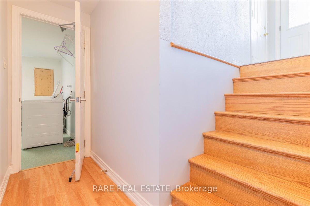 Photo 20 of Unit Main, 29 Mapleton Avenue, Barrie, Holly — HOMEH