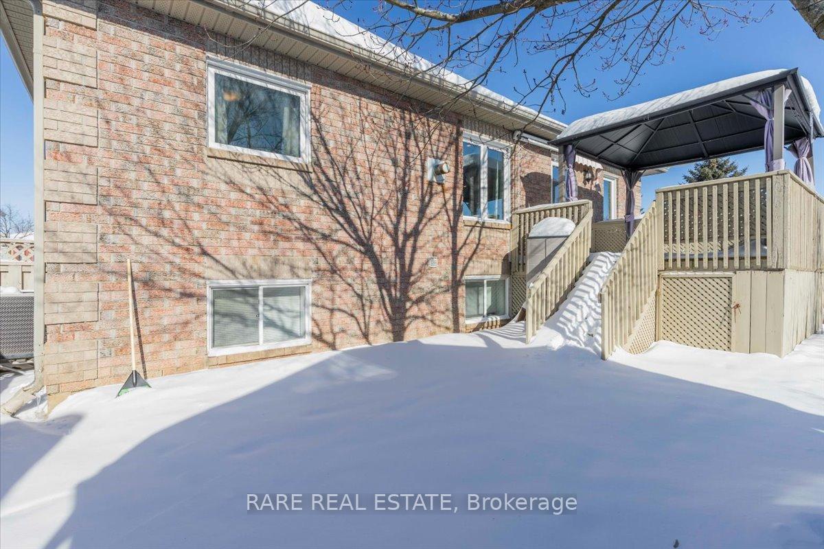 Photo 26 of Unit Main, 29 Mapleton Avenue, Barrie, Holly — HOMEH