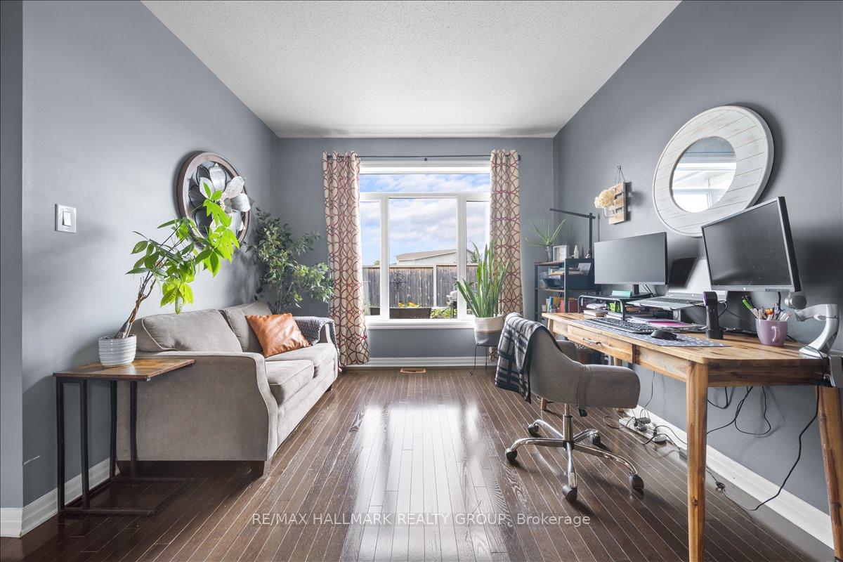 Photo 5 of 390 Bamburgh Way, Ottawa, Barrhaven - Cedargrove/Fraserdale — HOMEH