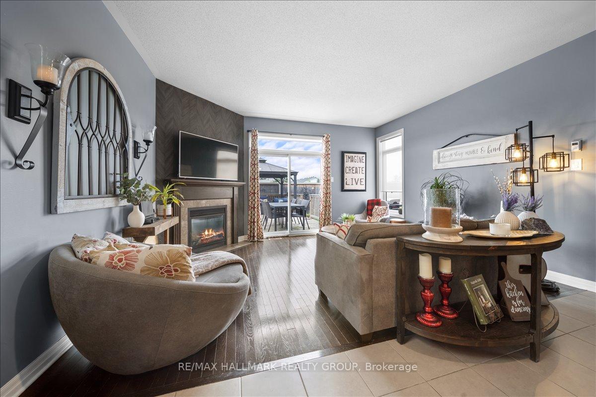 Photo 6 of 390 Bamburgh Way, Ottawa, Barrhaven - Cedargrove/Fraserdale — HOMEH