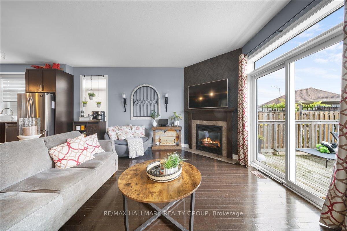 Photo 8 of 390 Bamburgh Way, Ottawa, Barrhaven - Cedargrove/Fraserdale — HOMEH