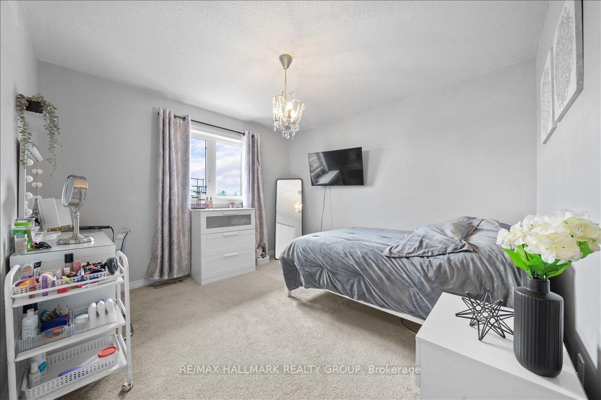 Photo 20 of 390 Bamburgh Way, Ottawa, Barrhaven - Cedargrove/Fraserdale — HOMEH