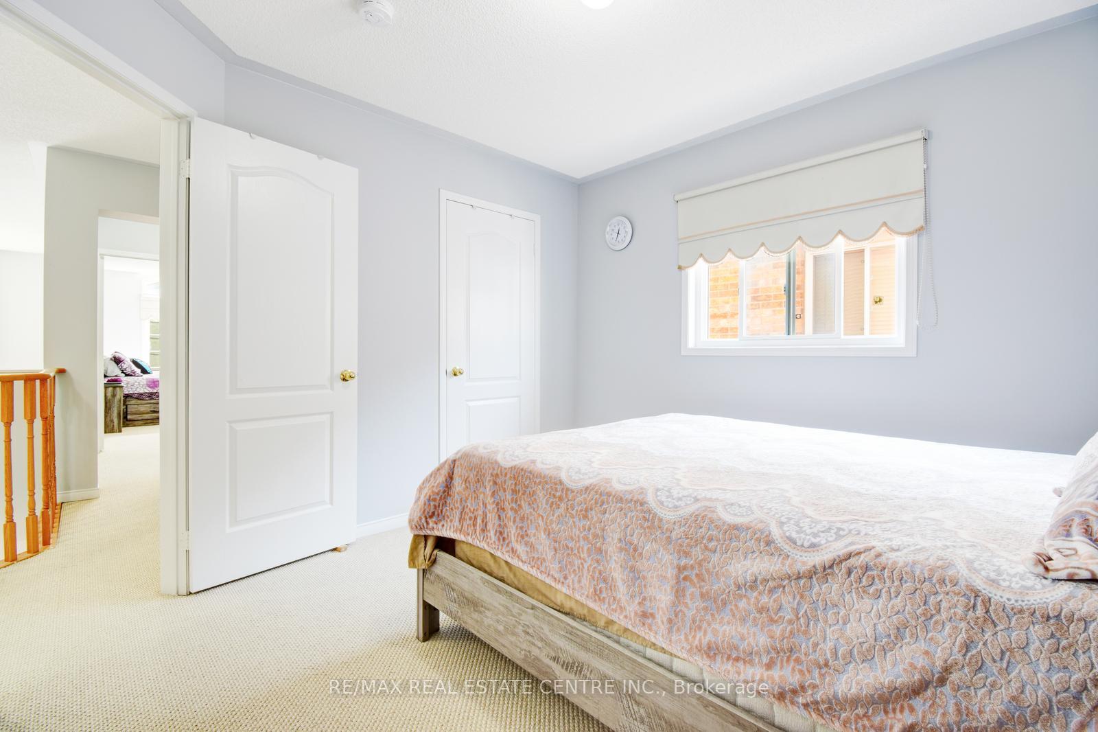 Photo 26 of 103 Botavia Downs Drive, Brampton, Fletcher's Meadow — HOMEH