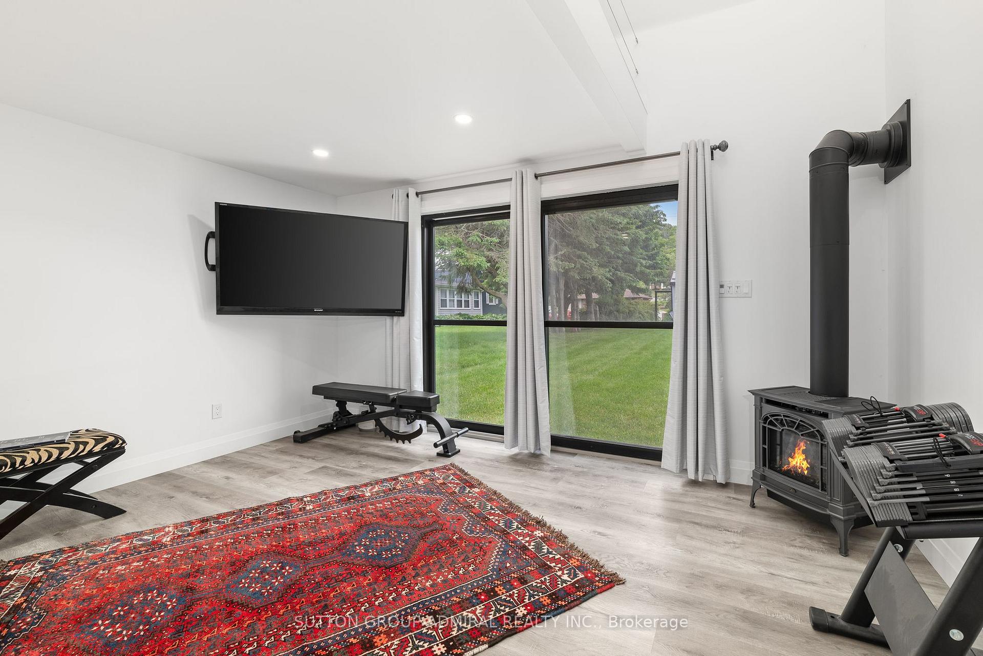 Photo 27 of 53 York Street, Prince Edward County, Picton — HOMEH