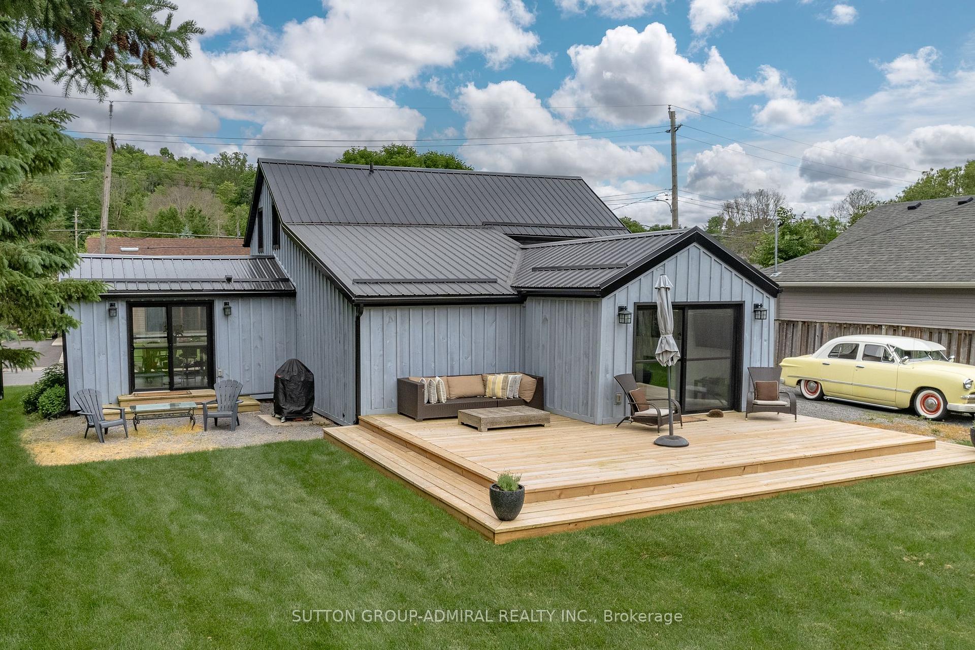 Photo 36 of 53 York Street, Prince Edward County, Picton — HOMEH
