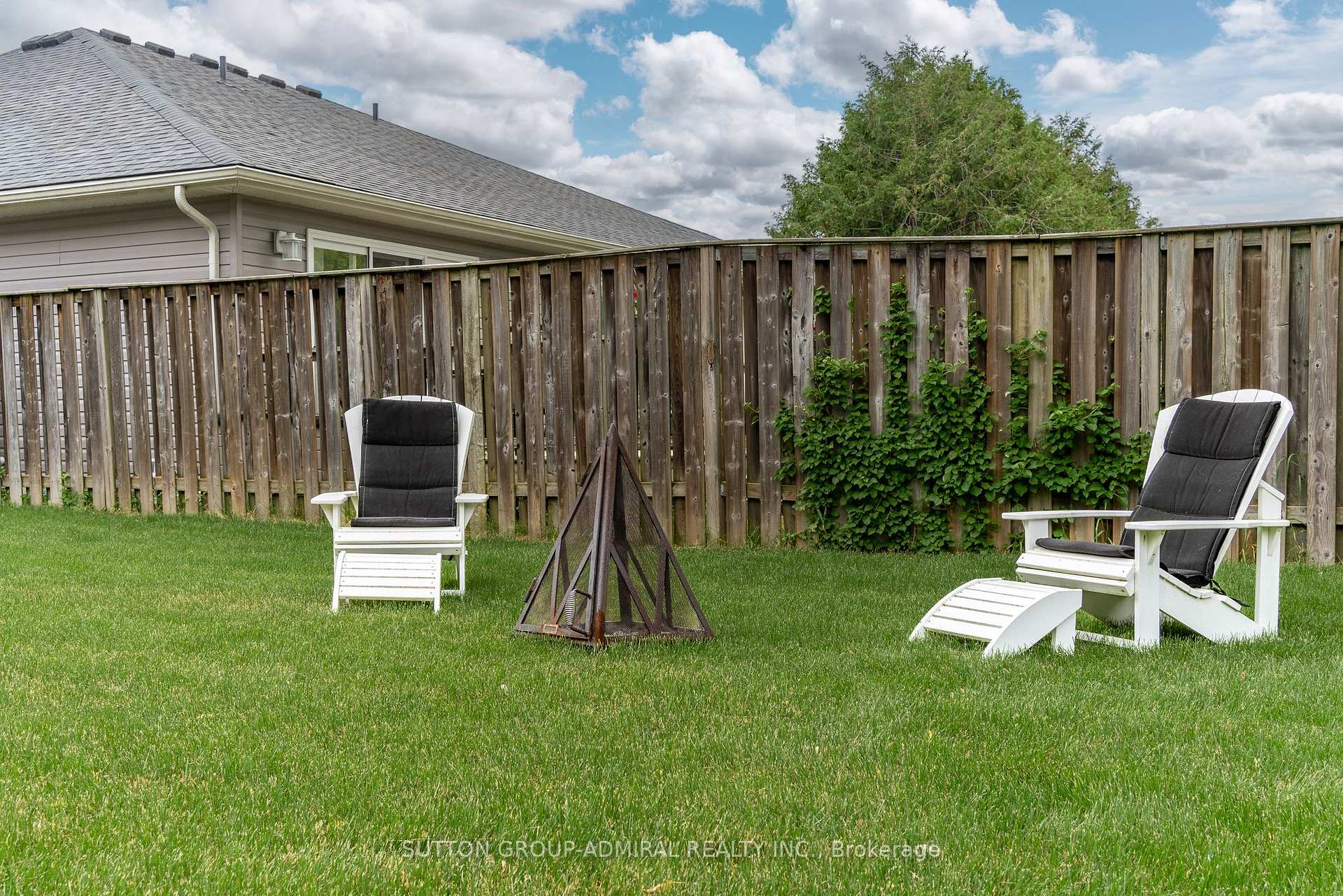 Photo 40 of 53 York Street, Prince Edward County, Picton — HOMEH